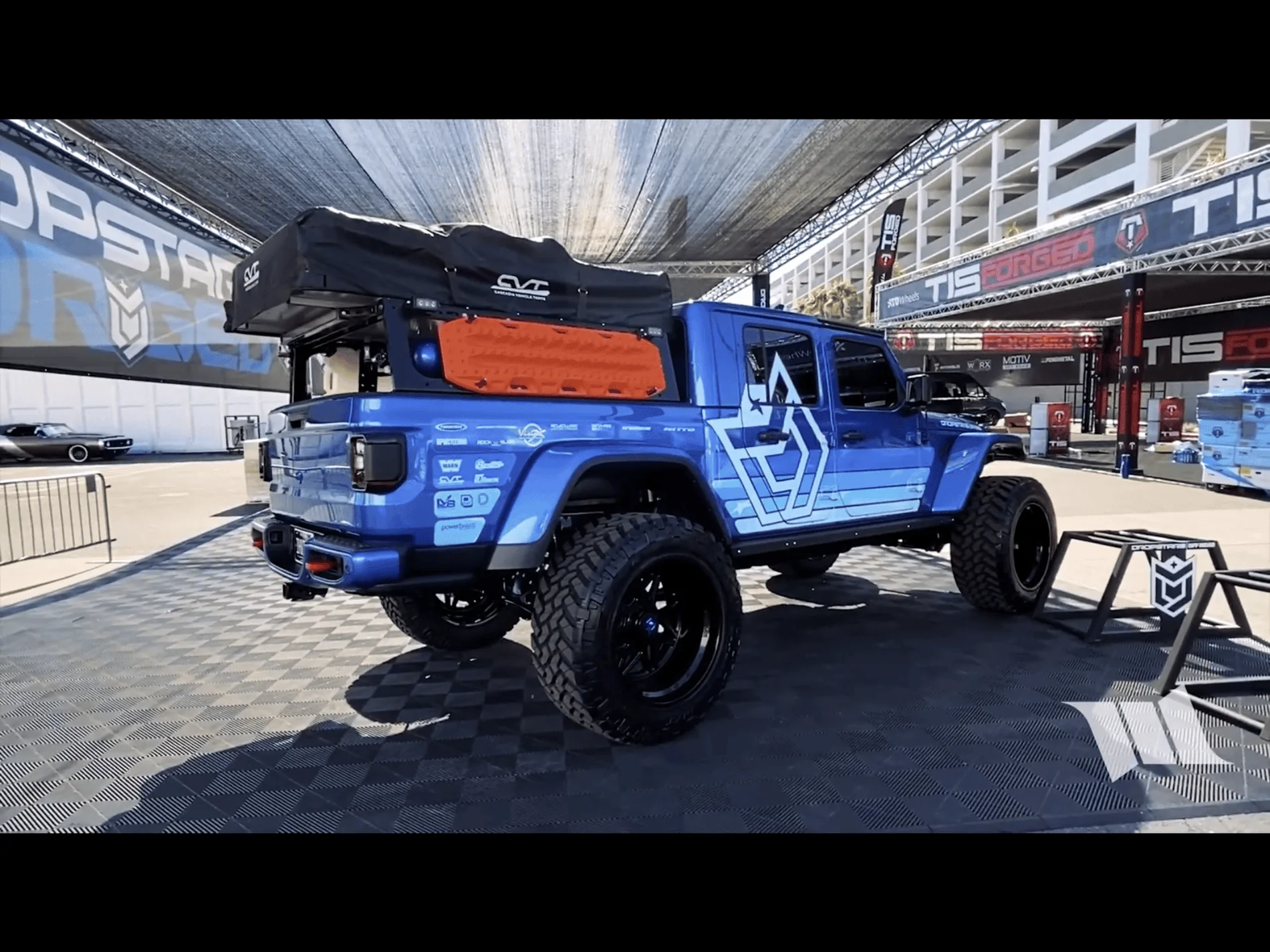 Jeep Gladiator HYDRO BLUE PEARL Gladiator JT Club BD7A50B4-AC96-4FED-A3CD-85C9B83AA553