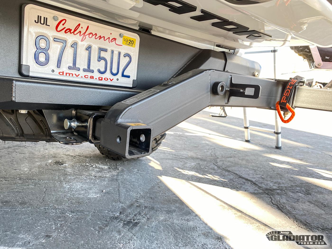 Jeep Gladiator Decked Gladiator (White) Build [SEMA 2019] Decked-White-Gladiator-Build-SEMA-2019-17
