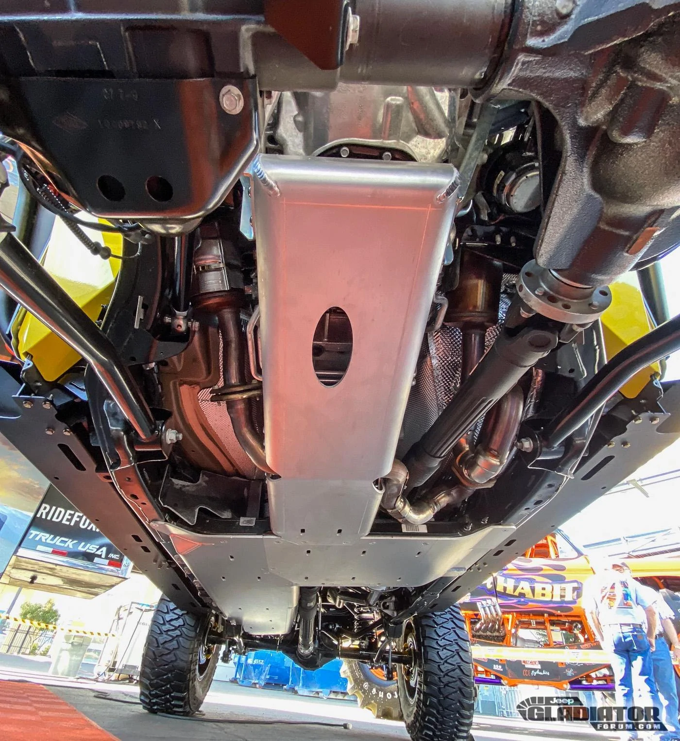 Jeep Gladiator Scosche / FOX / Genright Off Road Gladiator Build [SEMA 2019] FOX-Scosche-Gladiator-Build-SEMA-2019-19