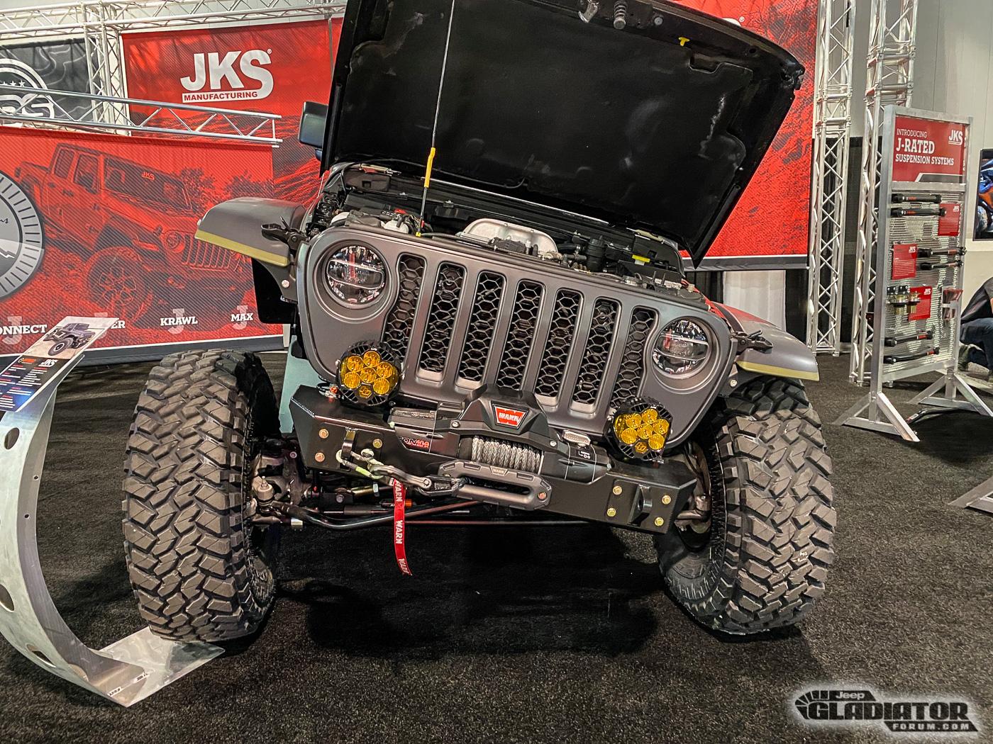 Jeep Gladiator JKS Manufacturing Hemi Gladiator Build [SEMA 2019] JKS-Manufacturing-Hemi-Gladiator-Build-SEMA-2019-4