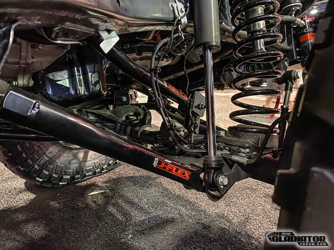 Jeep Gladiator JKS Manufacturing Hemi Gladiator Build [SEMA 2019] JKS-Manufacturing-Hemi-Gladiator-Build-SEMA-2019-11