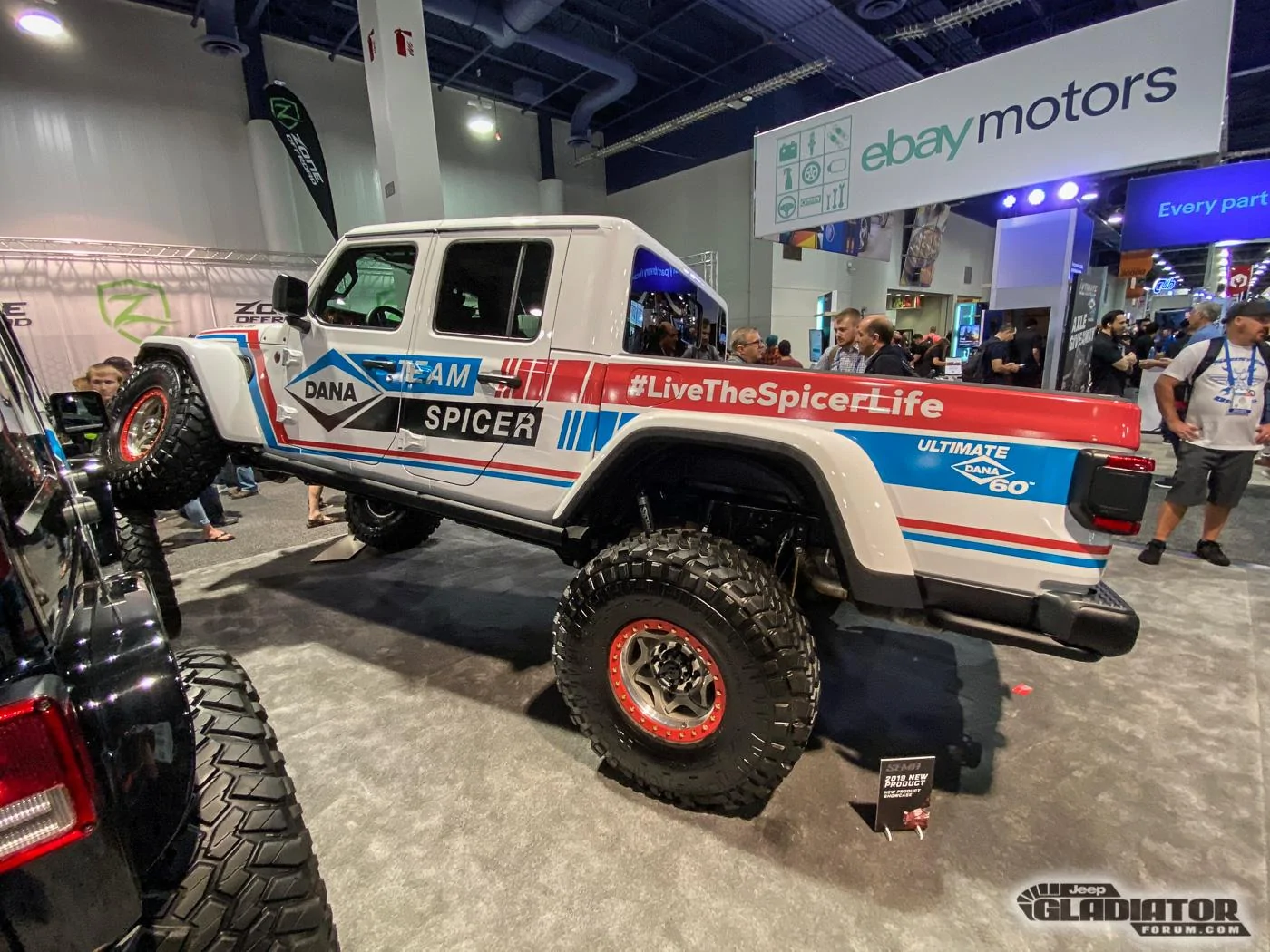 Jeep Gladiator Ultimate Dana 60 Team Spicer Gladiator Build [SEMA 2019] Ultimate-Dana-60-Team-Spicer-Gladiator-Build-SEMA-2019-9
