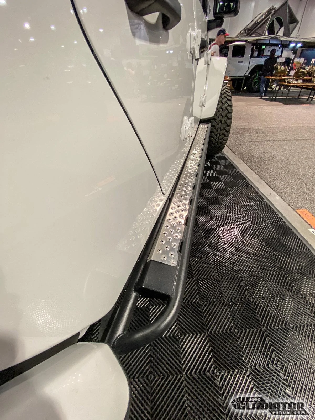 Jeep Gladiator Expedition One / Fat Bob's Garage Gladiator Build [SEMA 2019] Expedition-One-Fat-Bobs-Garage-Gladiator-Build-SEMA-2019-15