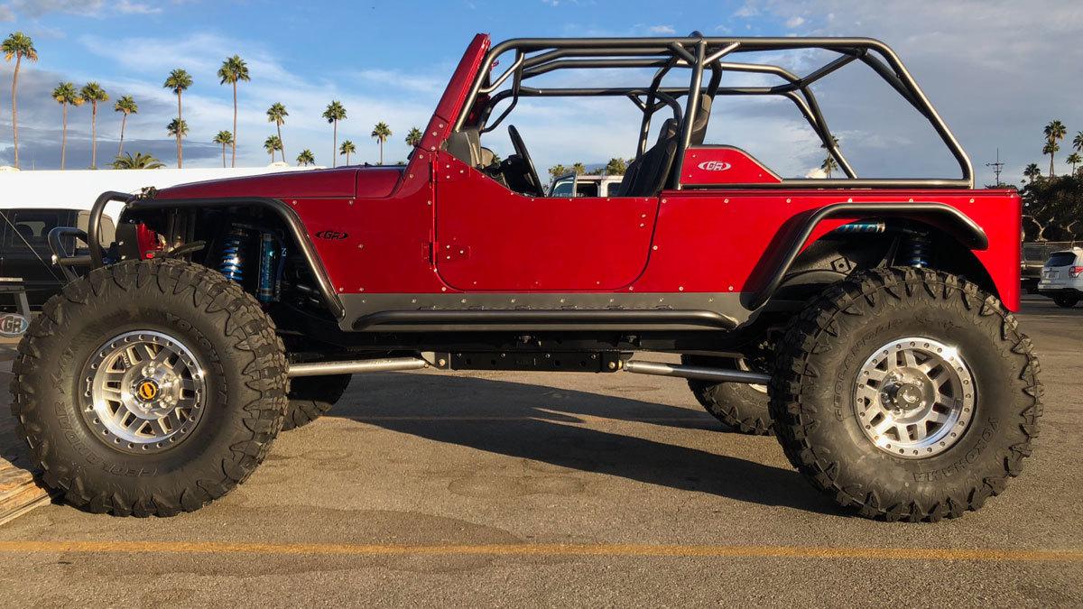 Jeep Gladiator Looking forward to a larger gas tank? GenRight DoolanLJSV__65371.1538517504.1280.1280
