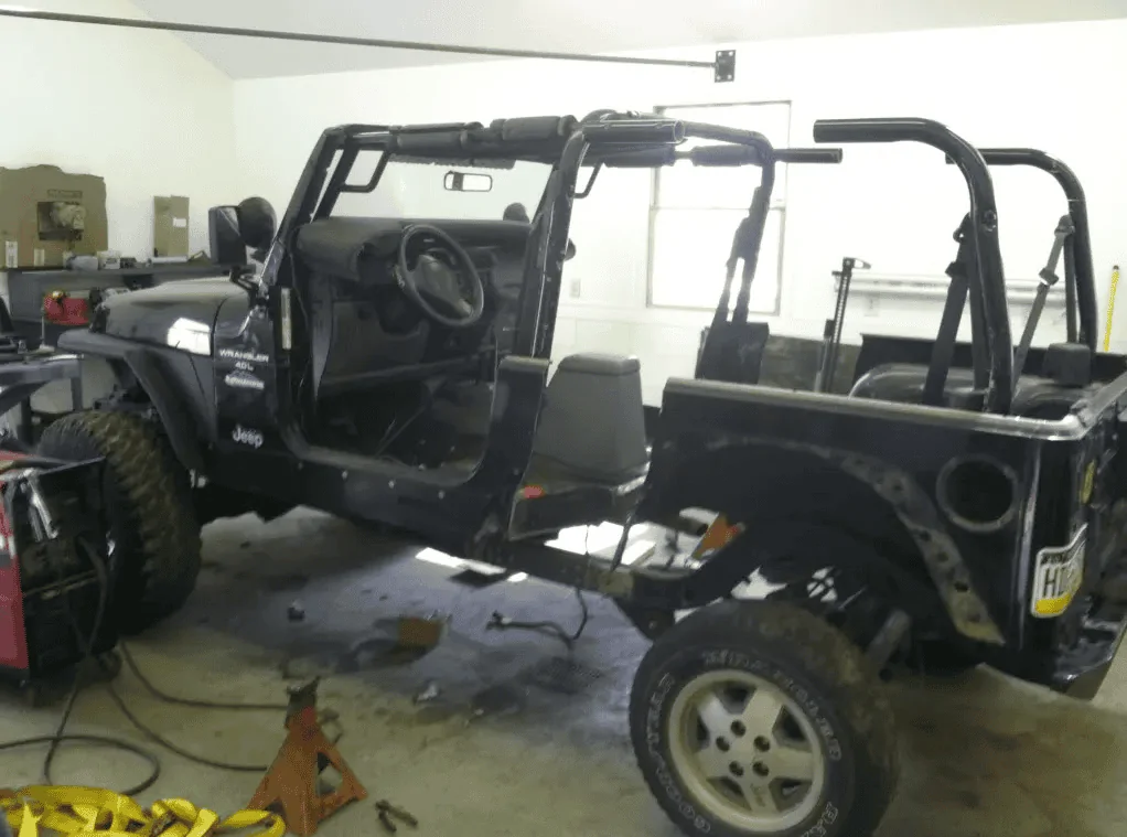 Jeep Gladiator Looking forward to a larger gas tank? GenRight Screen Shot 2019-11-07 at 3.45.55 PM