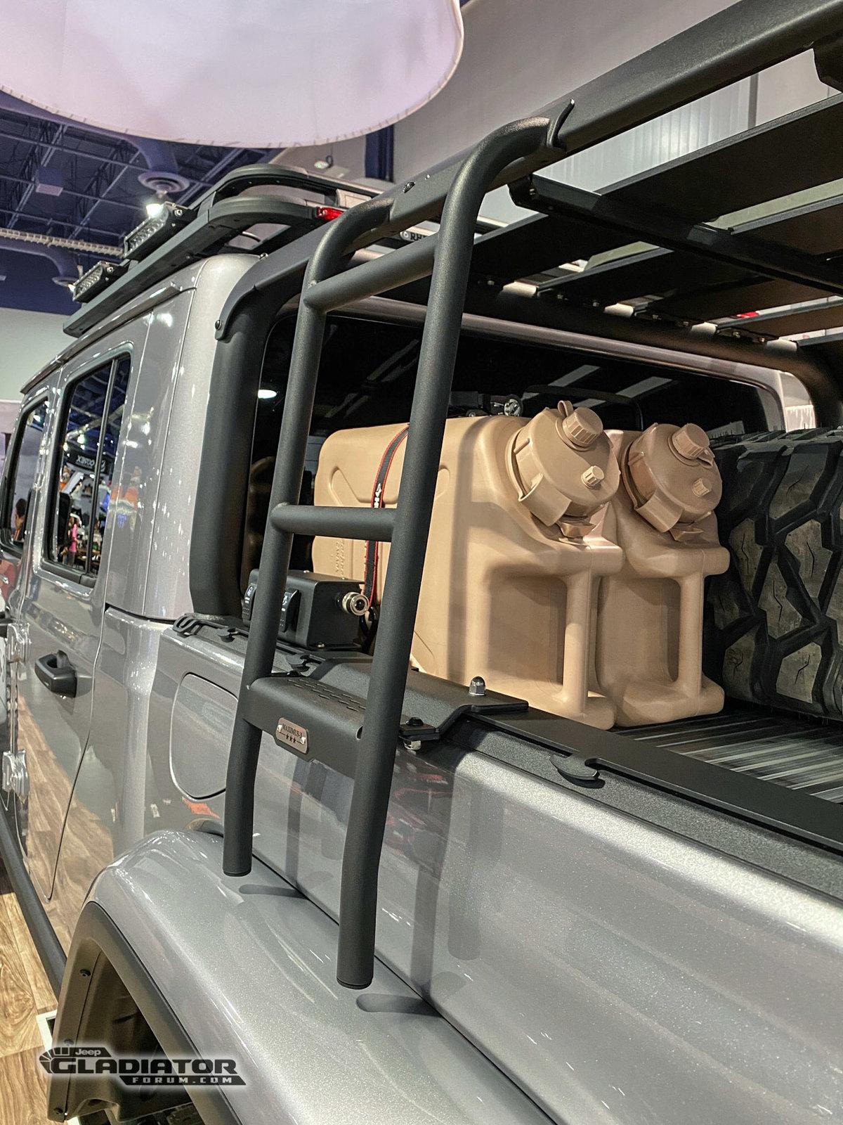 Jeep Gladiator Maximus-3 Gladiator Build [SEMA 2019] Maximus-3-Jeep-Gladiator-Racks-SEMA2019-IMG_4393