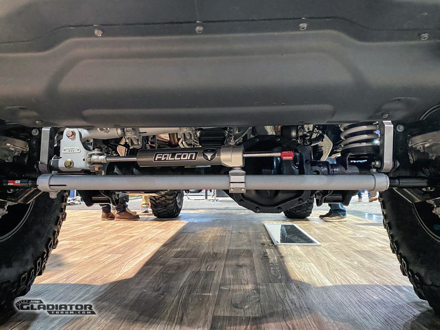 Jeep Gladiator Maximus-3 Gladiator Build [SEMA 2019] Maximus-3-Jeep-Gladiator-Racks-SEMA2019-IMG_4411