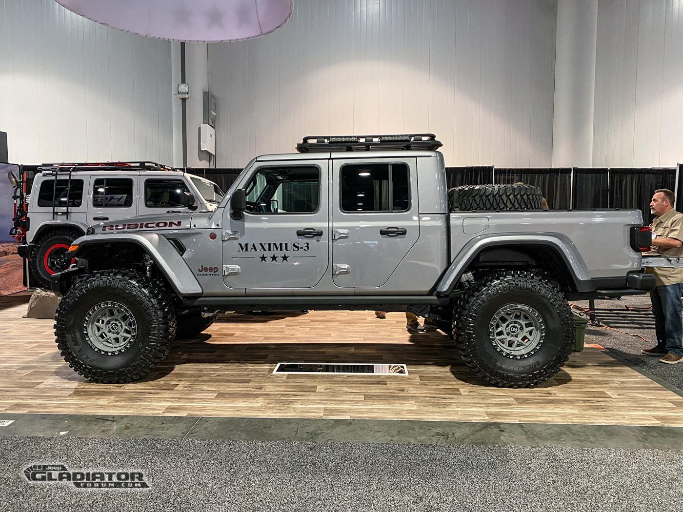 Jeep Gladiator Maximus-3 Gladiator Build [SEMA 2019] Maximus-3-Jeep-Gladiator-Racks-SEMA2019-IMG_4483