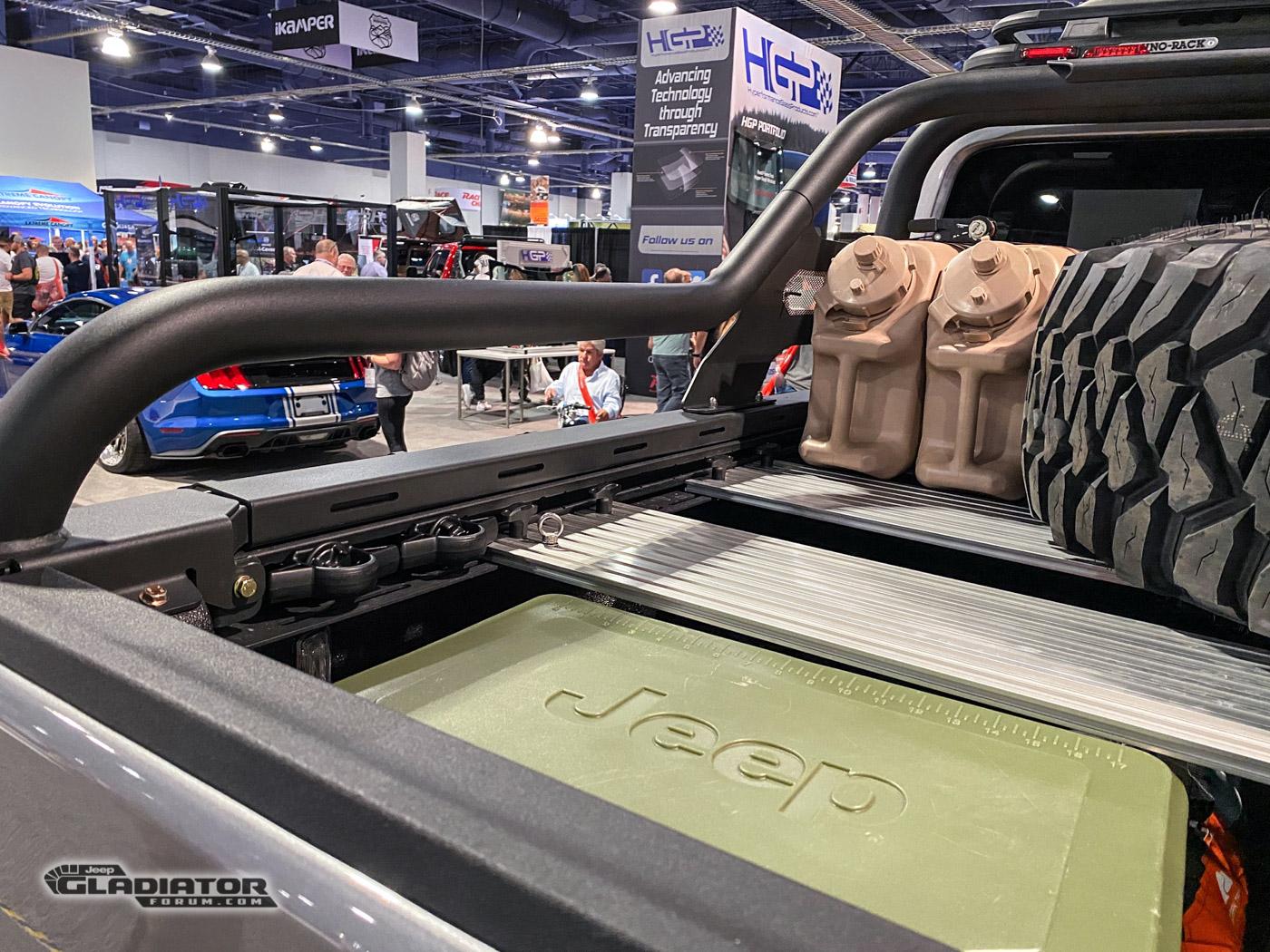 Jeep Gladiator Maximus-3 Gladiator Build [SEMA 2019] Maximus-3-Jeep-Gladiator-Racks-SEMA2019-IMG_4501