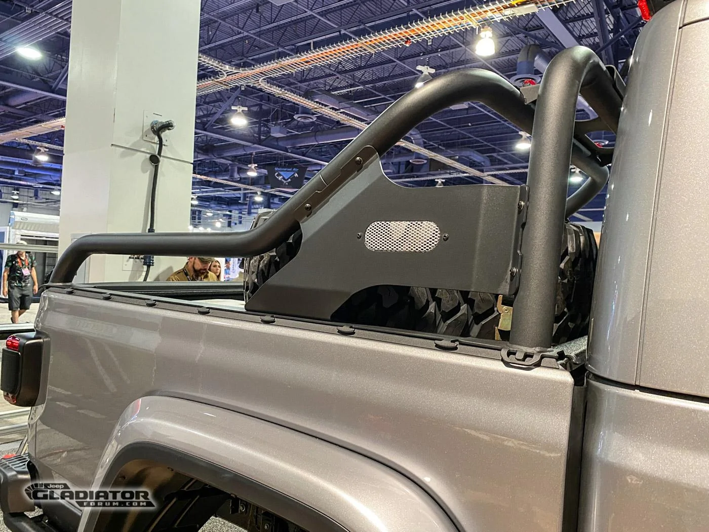 Jeep Gladiator Maximus-3 Gladiator Build [SEMA 2019] Maximus-3-Jeep-Gladiator-Racks-SEMA2019-IMG_4505