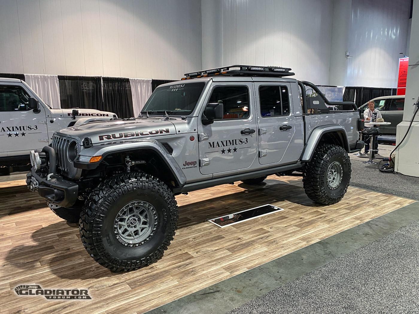 Jeep Gladiator Maximus-3 Gladiator Build [SEMA 2019] Maximus-3-Jeep-Gladiator-Racks-SEMA2019-IMG_4511