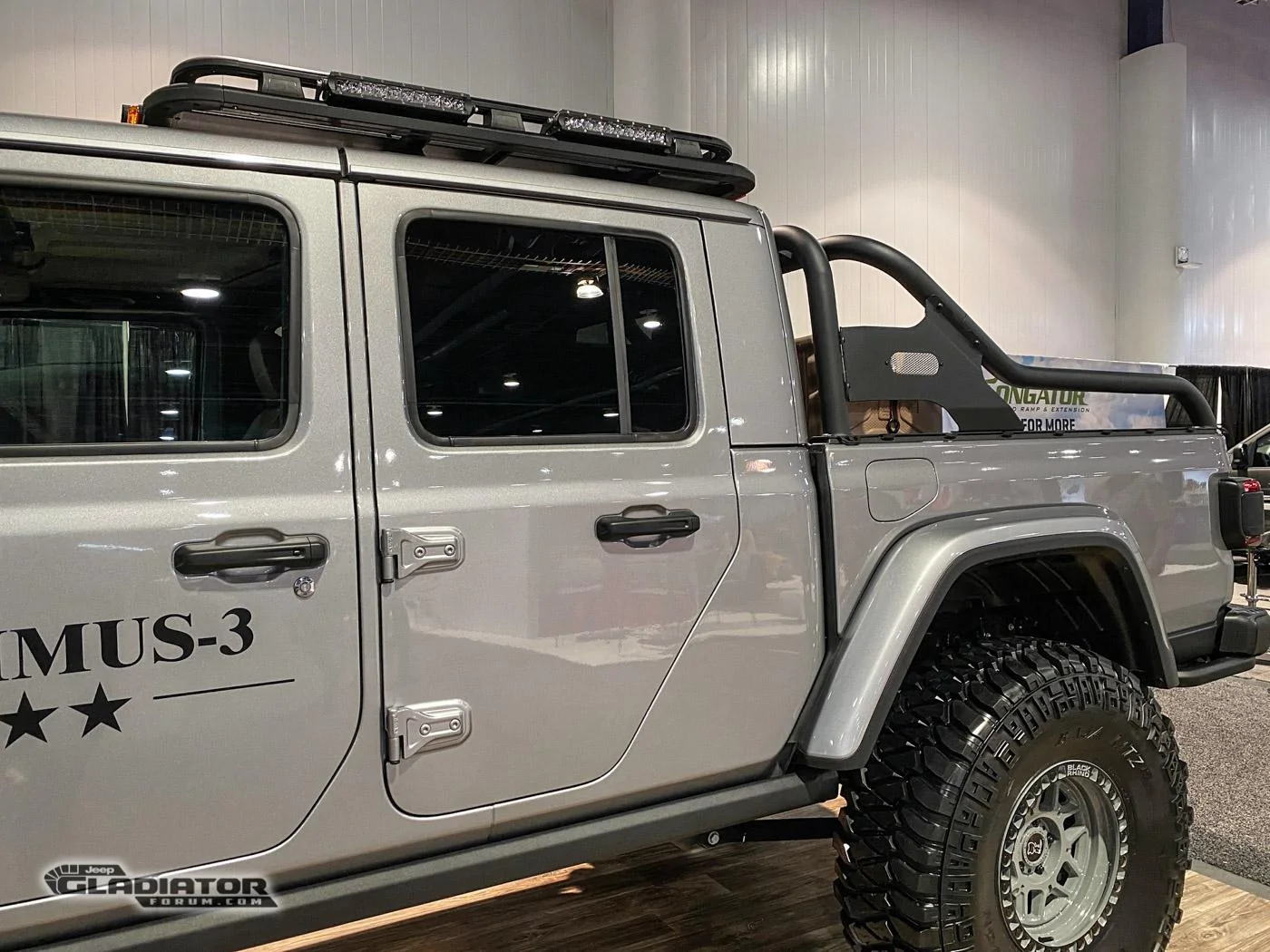 Jeep Gladiator Maximus-3 Gladiator Build [SEMA 2019] Maximus-3-Jeep-Gladiator-Racks-SEMA2019-IMG_4512