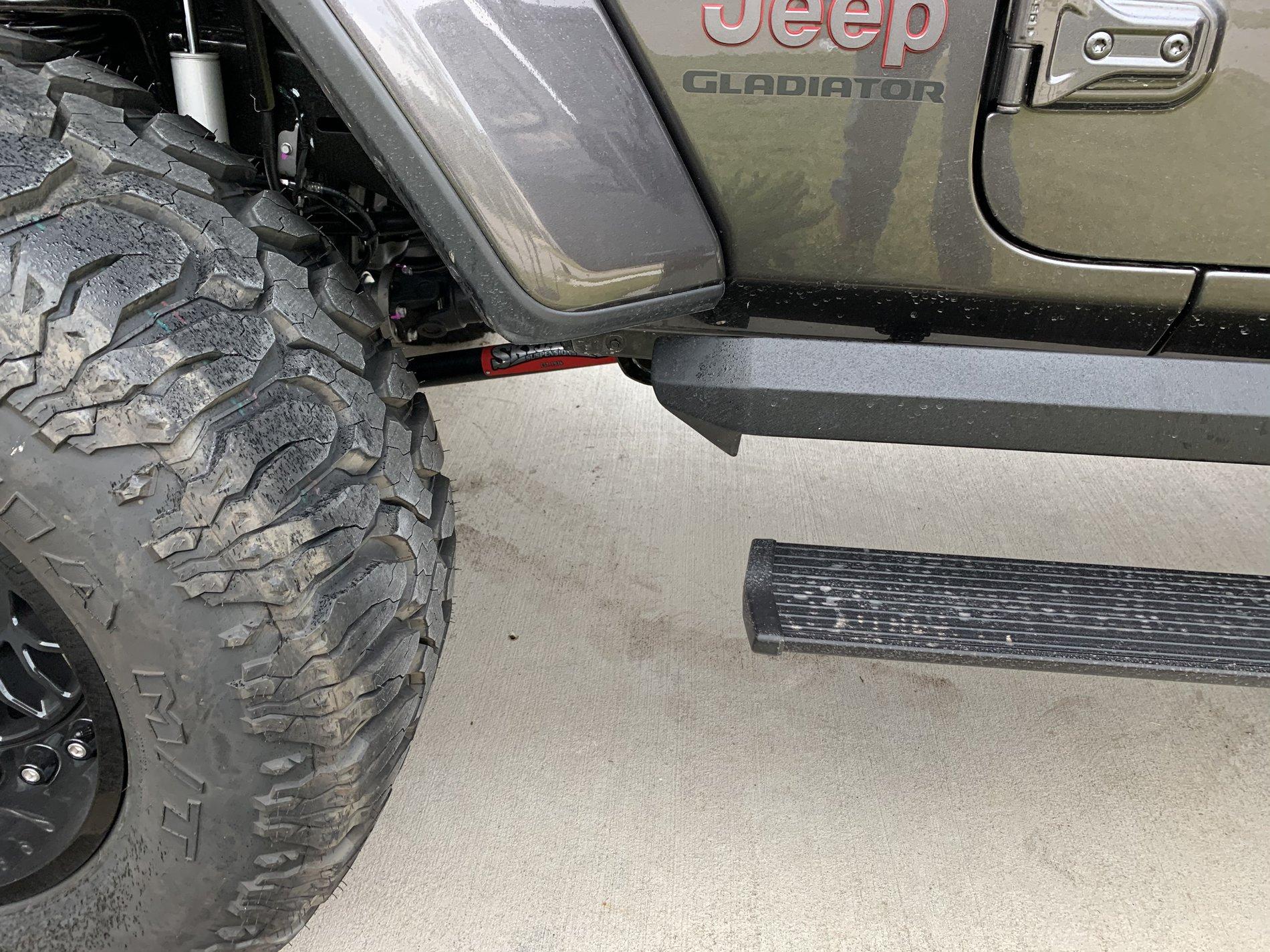 Jeep Gladiator Request: Side Steps photos 69D2022D-A1A3-4F40-A90A-A4B7CFDBDAC9
