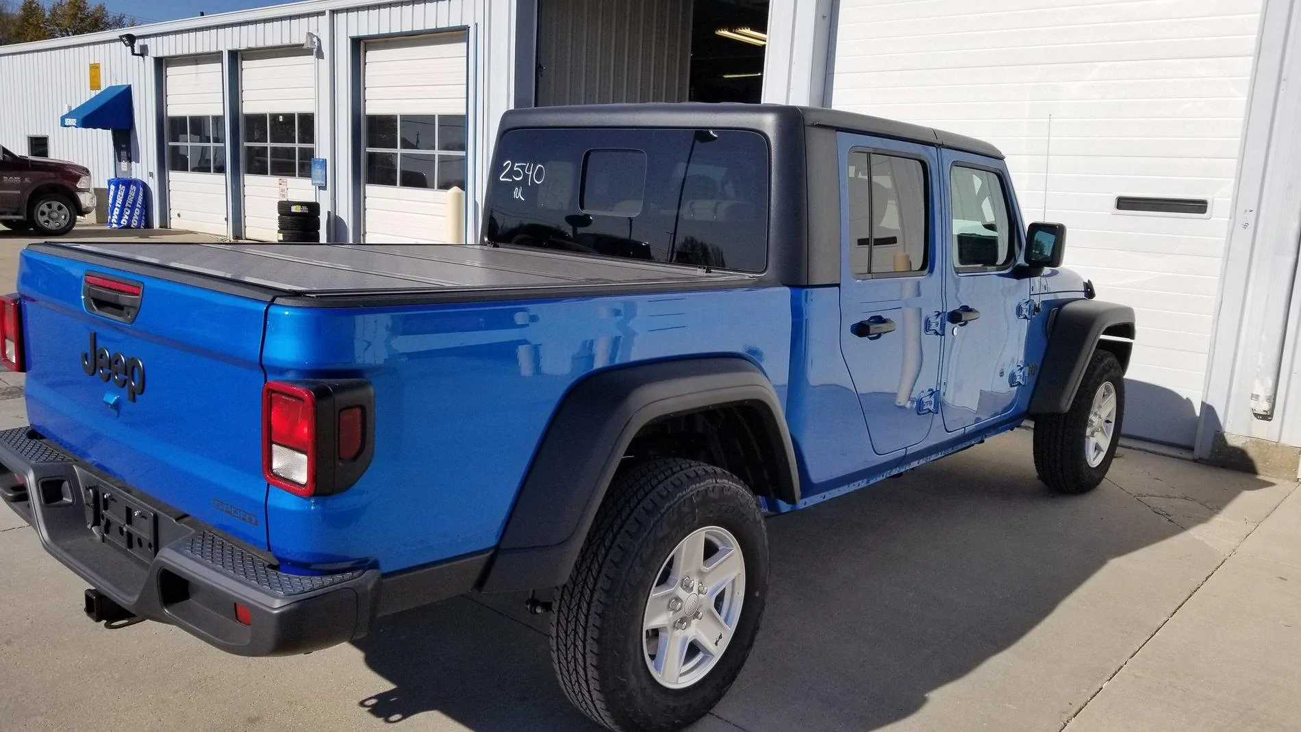 Jeep Gladiator Took Delivery of Your JT? Sign in Here! 20191107_130056