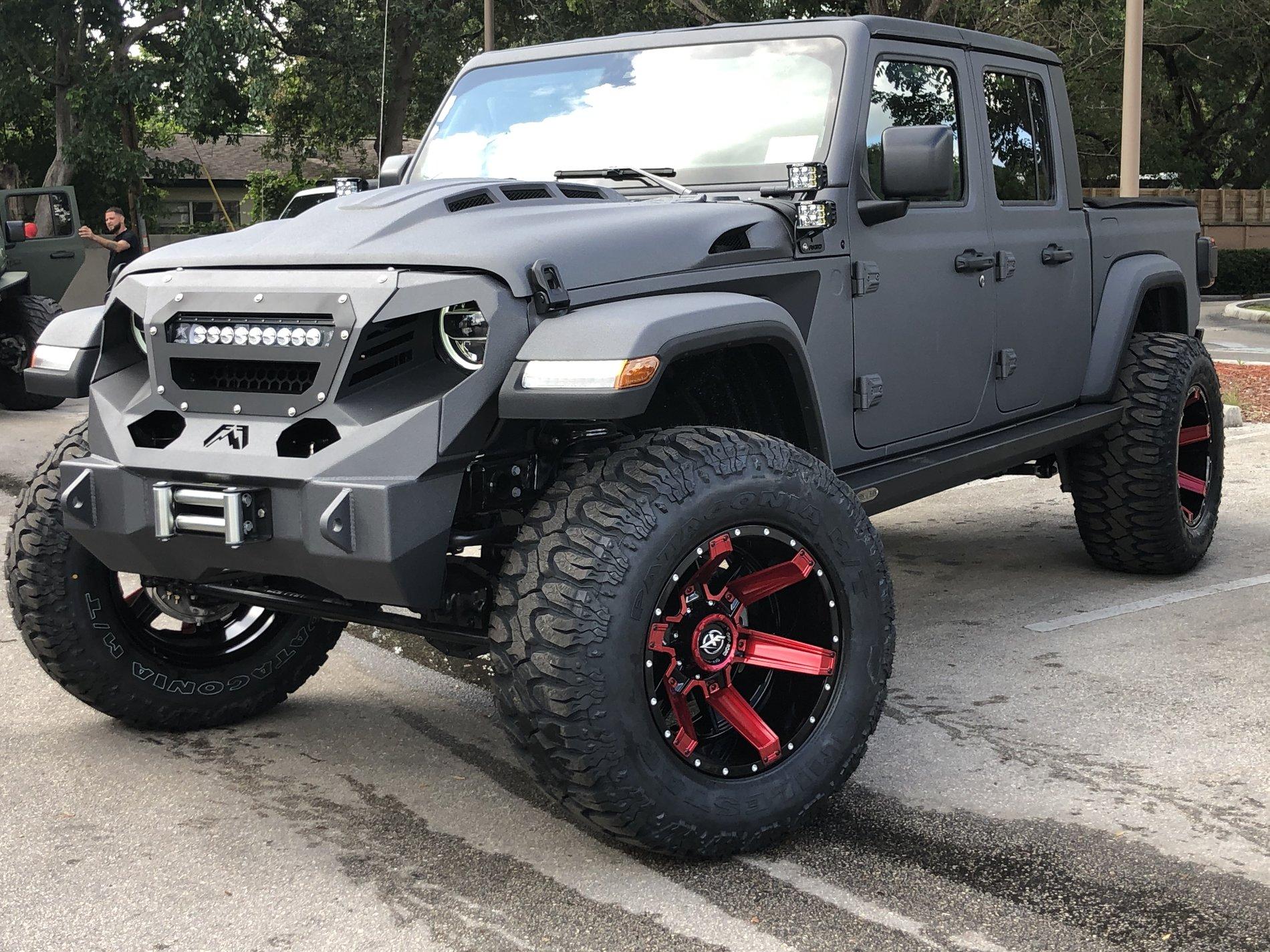 Jeep Gladiator STING GRAY Gladiator JT Club EC595502-40D3-4656-BC27-DD83CAB8A9DB