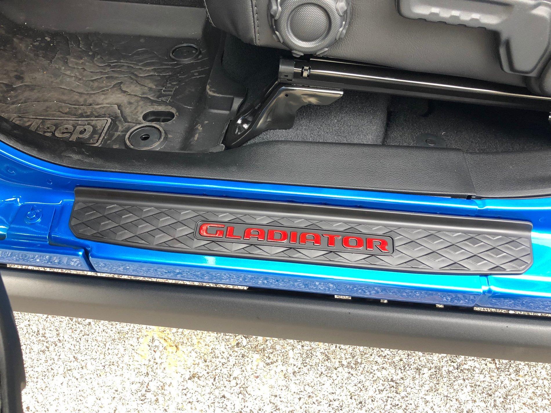 Jeep Gladiator HYDRO BLUE PEARL Gladiator JT Club 941995C2-30D4-4D11-B95E-F148C81276FB