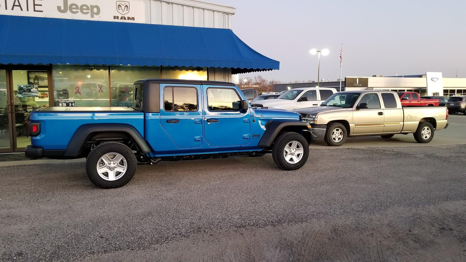 Jeep Gladiator Took Delivery of Your JT? Sign in Here! 20191107_172340