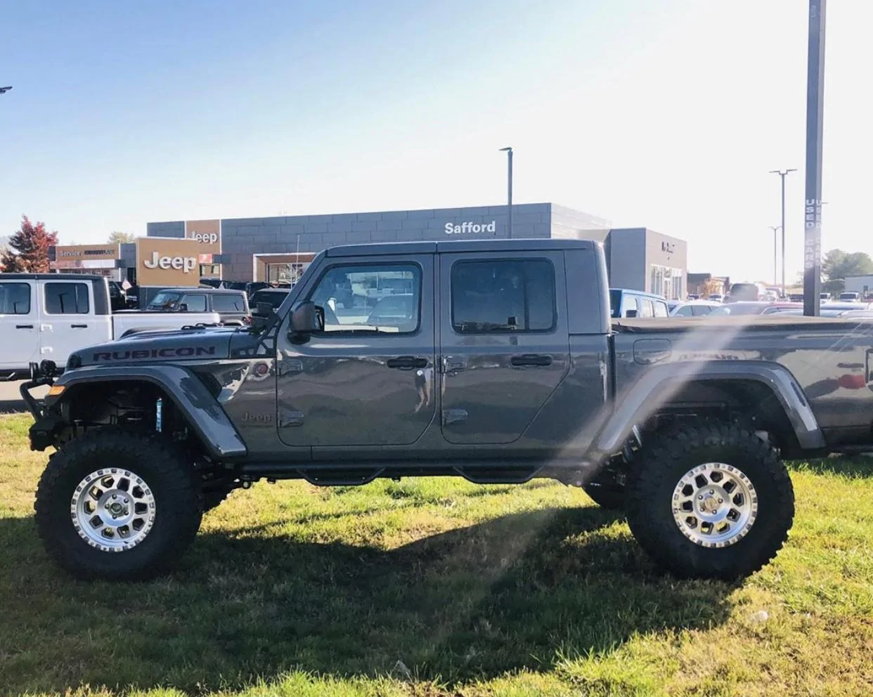 Jeep Gladiator STING GRAY Gladiator JT Club 99335F31-61F1-4048-9090-A14142253CE6