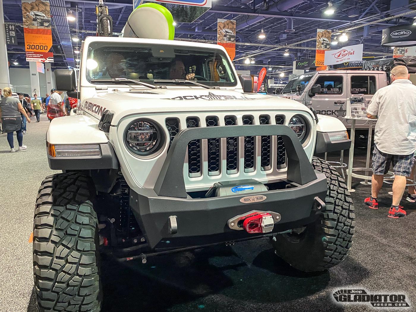 Jeep Gladiator Rock Slide Engineering Gladiator Build [SEMA 2019] Rock-Slide-Engineering-JT-Gladiator-Build-SEMA-2019-1