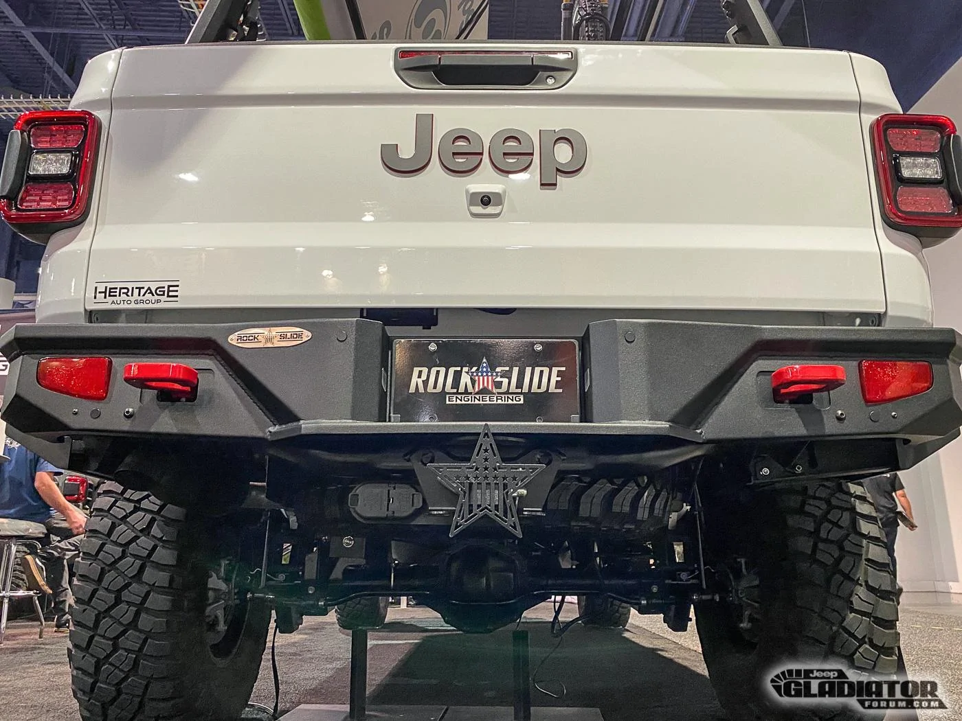 Jeep Gladiator Rock Slide Engineering Gladiator Build [SEMA 2019] Rock-Slide-Engineering-JT-Gladiator-Build-SEMA-2019-13
