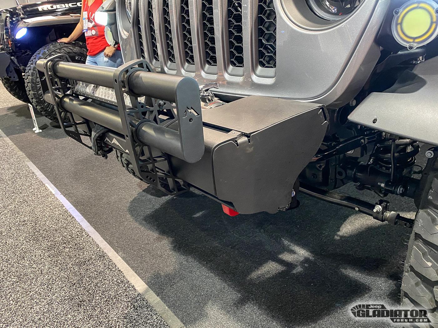 Jeep Gladiator Trail Mods Gladiator Build [SEMA 2019] Trail-Mods-Gladiator-Build-SEMA-2019-3