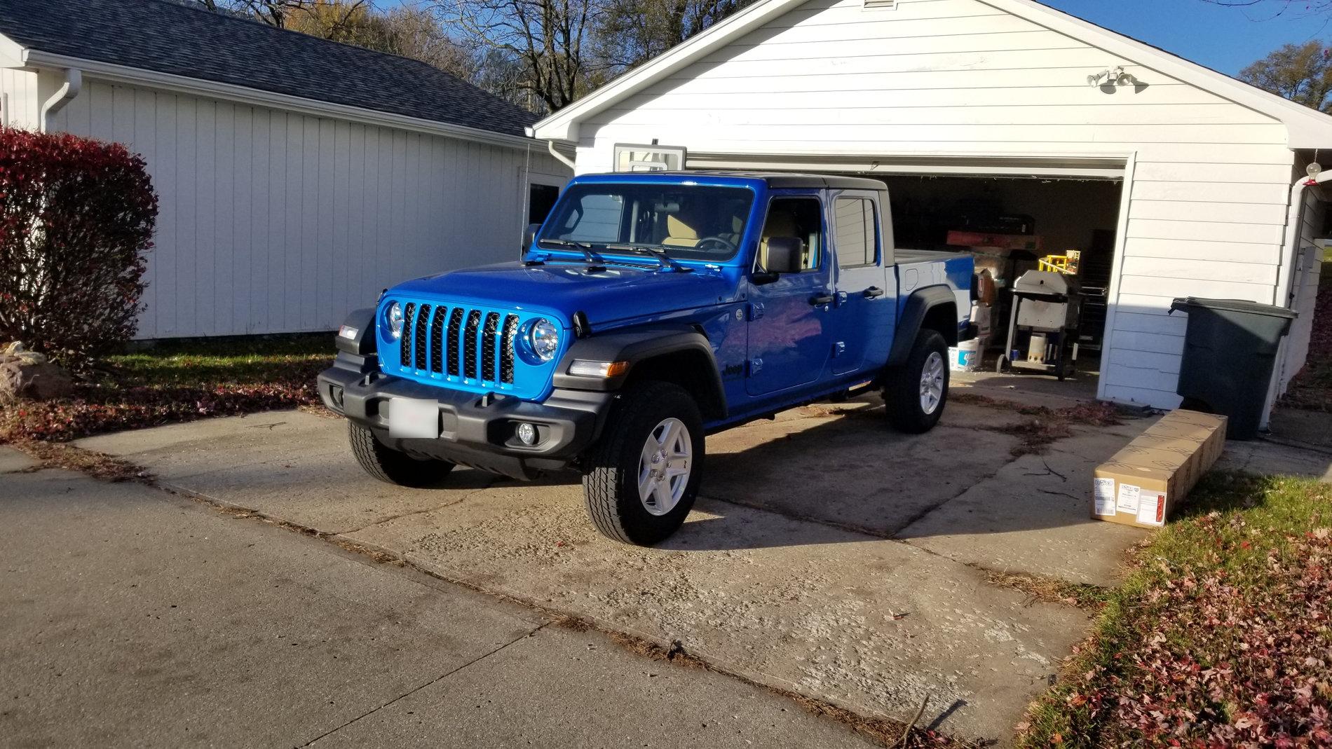 Jeep Gladiator HYDRO BLUE PEARL Gladiator JT Club 20191109_081652