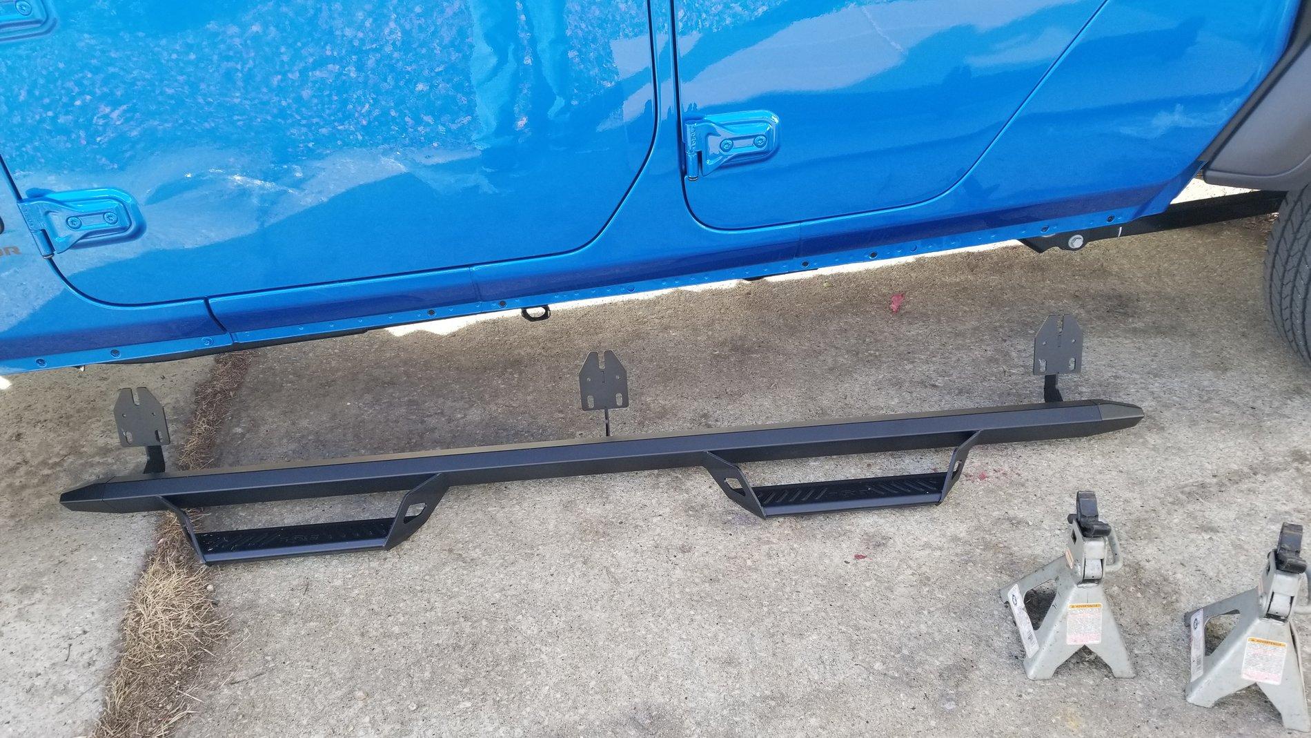 Jeep Gladiator HYDRO BLUE PEARL Gladiator JT Club 20191109_091354