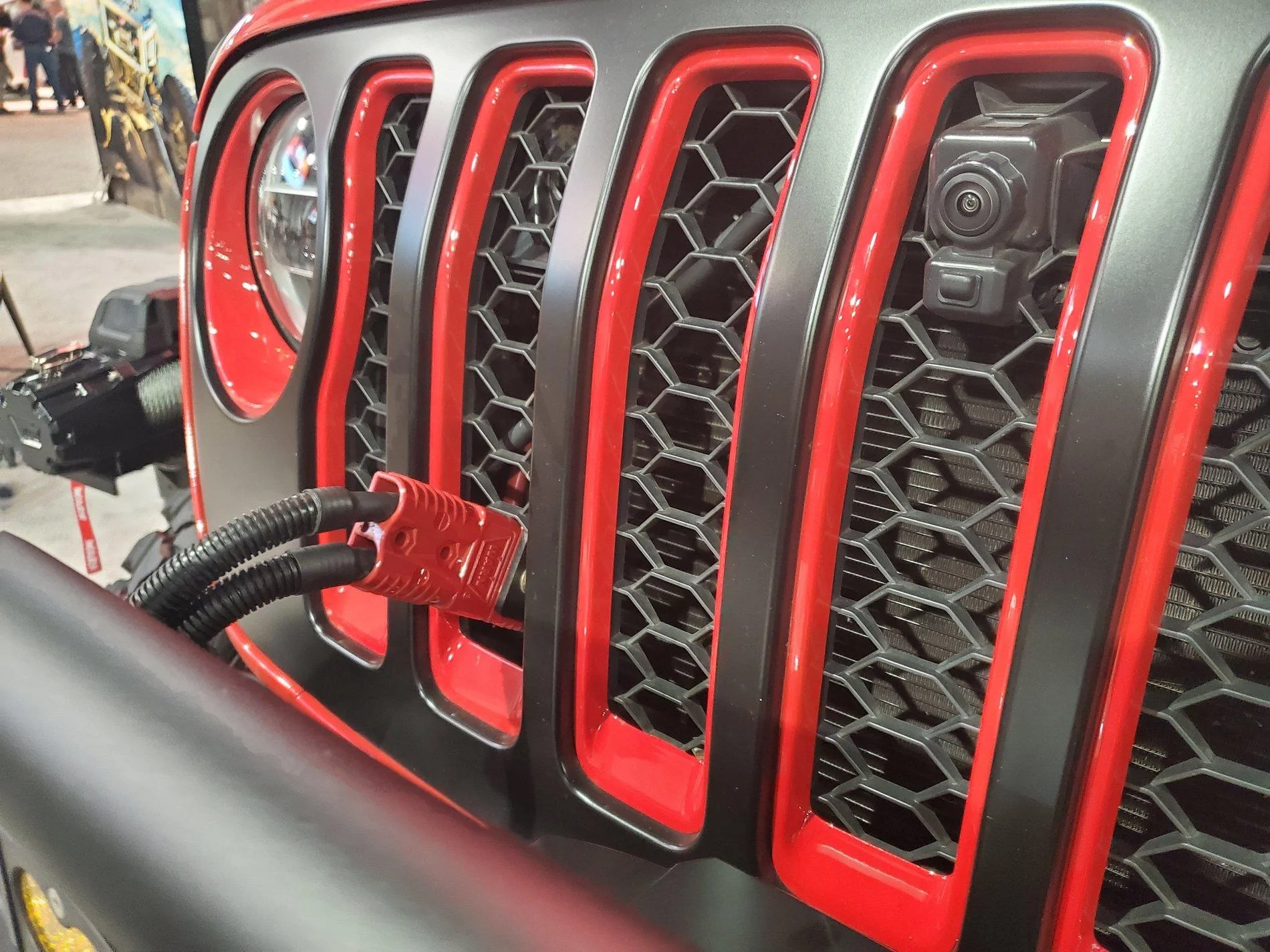 Jeep Gladiator WARN Code Red XL Gladiator Build [SEMA 2019] 20191108_120844