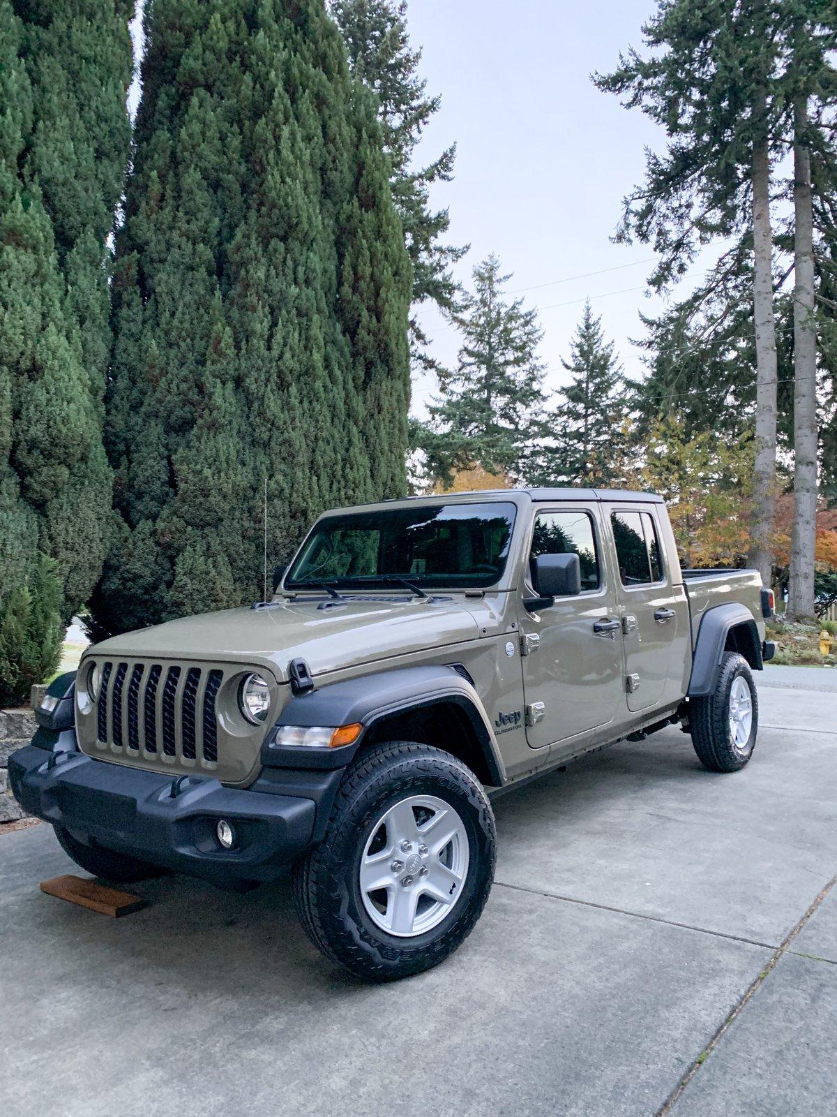 Jeep Gladiator Delay ordering for GATOR?????? 4F299D3F-5288-4830-81CF-5E3DFE1BEF9D