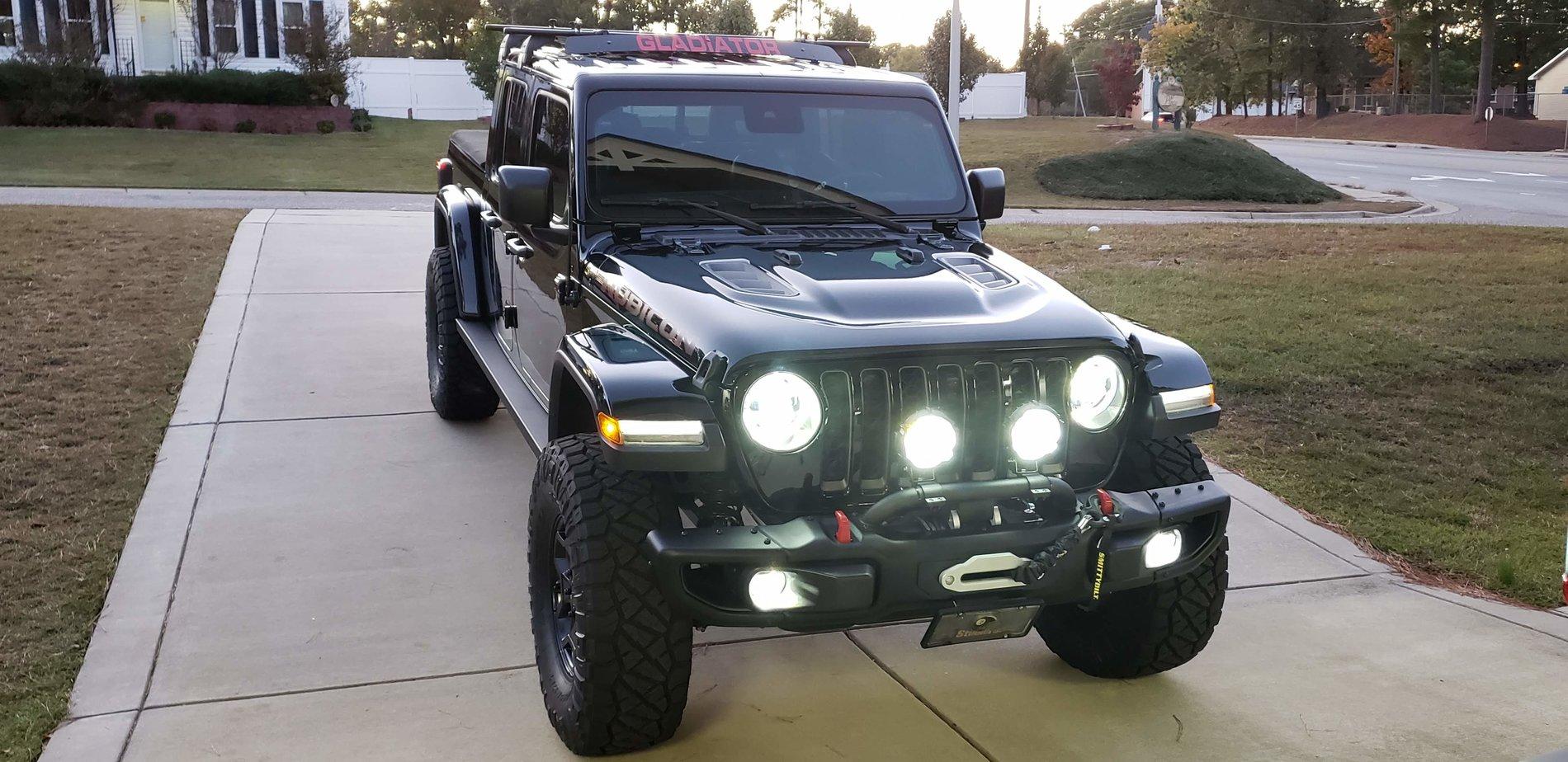 Jeep Gladiator Gladiator Launch Edition build 6