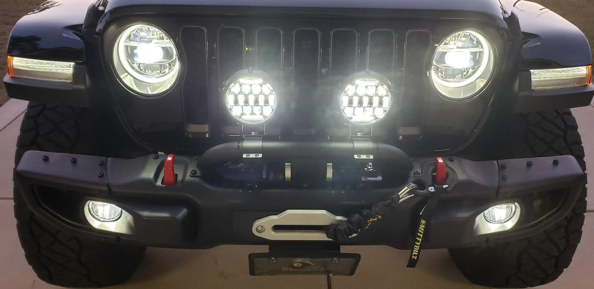 Jeep Gladiator Gladiator Launch Edition build 7