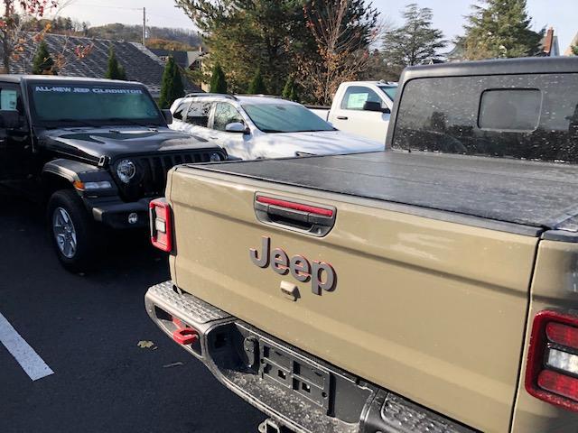 Jeep Gladiator Delay ordering for GATOR?????? IMG_3815