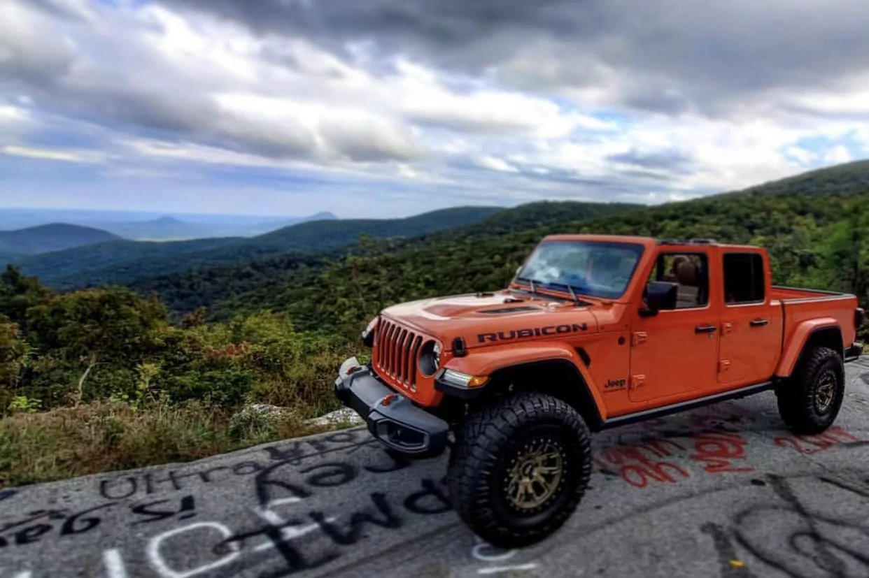 Jeep Gladiator PUNK'N Gladiator JT Club 6647A052-7363-456A-B3AD-05FE9E79EE10