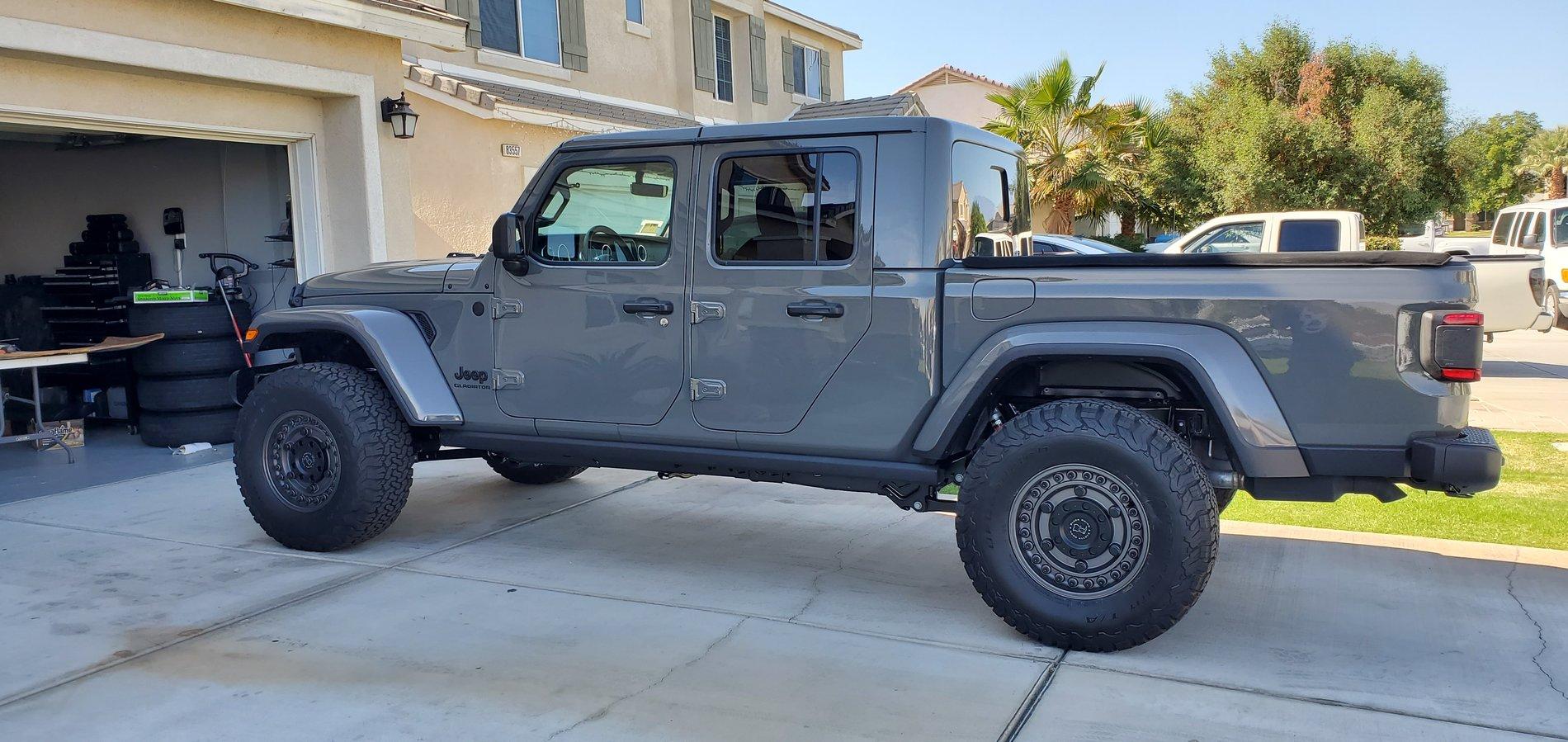 Jeep Gladiator Pro's/Con's putting Rubicon Suspension on an Overland 20191109_111522