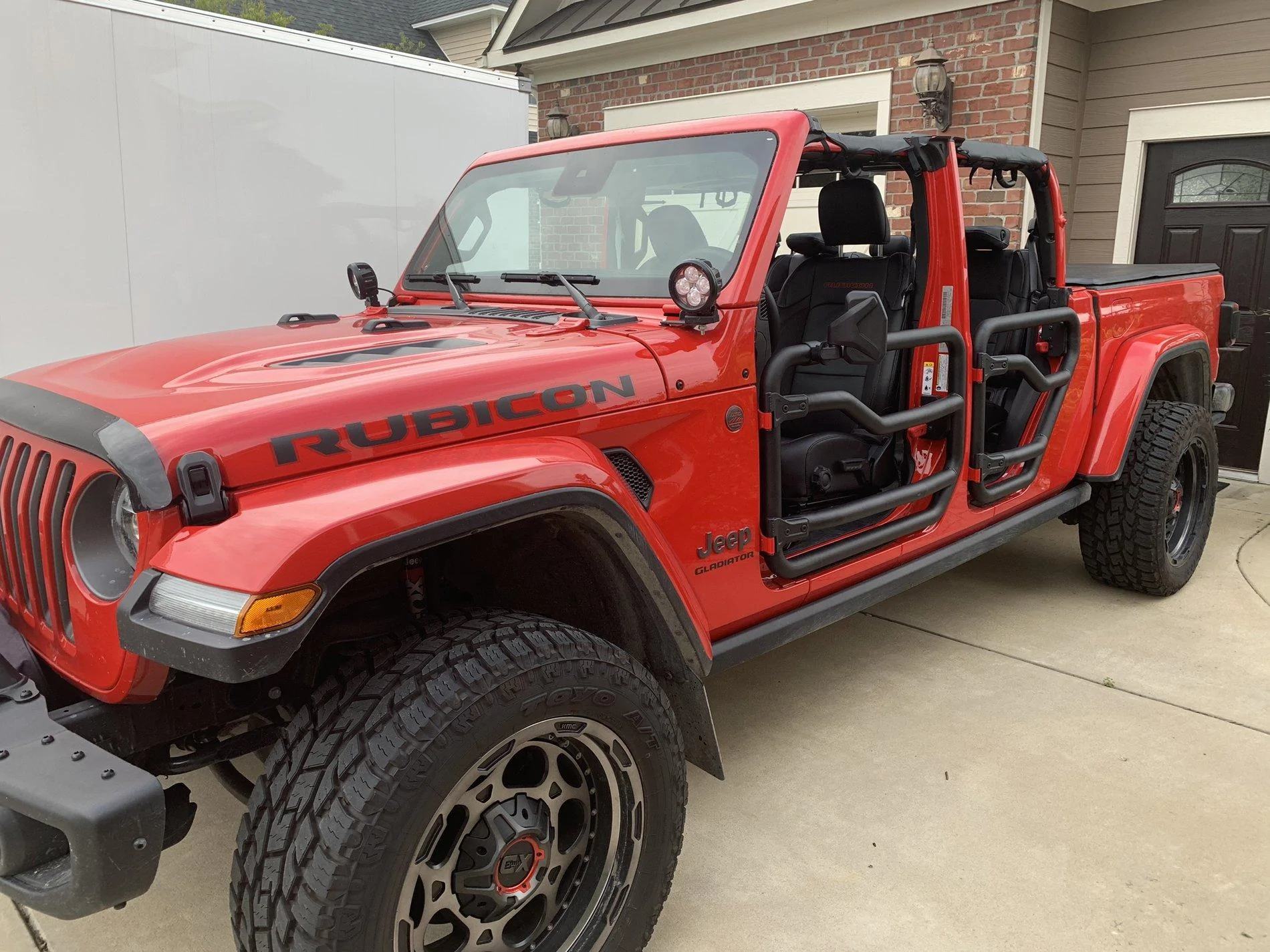Jeep Gladiator Toyo Open Country A/T 33” For Sale 16F67BBF-BCE5-4062-8A70-864E4752427E