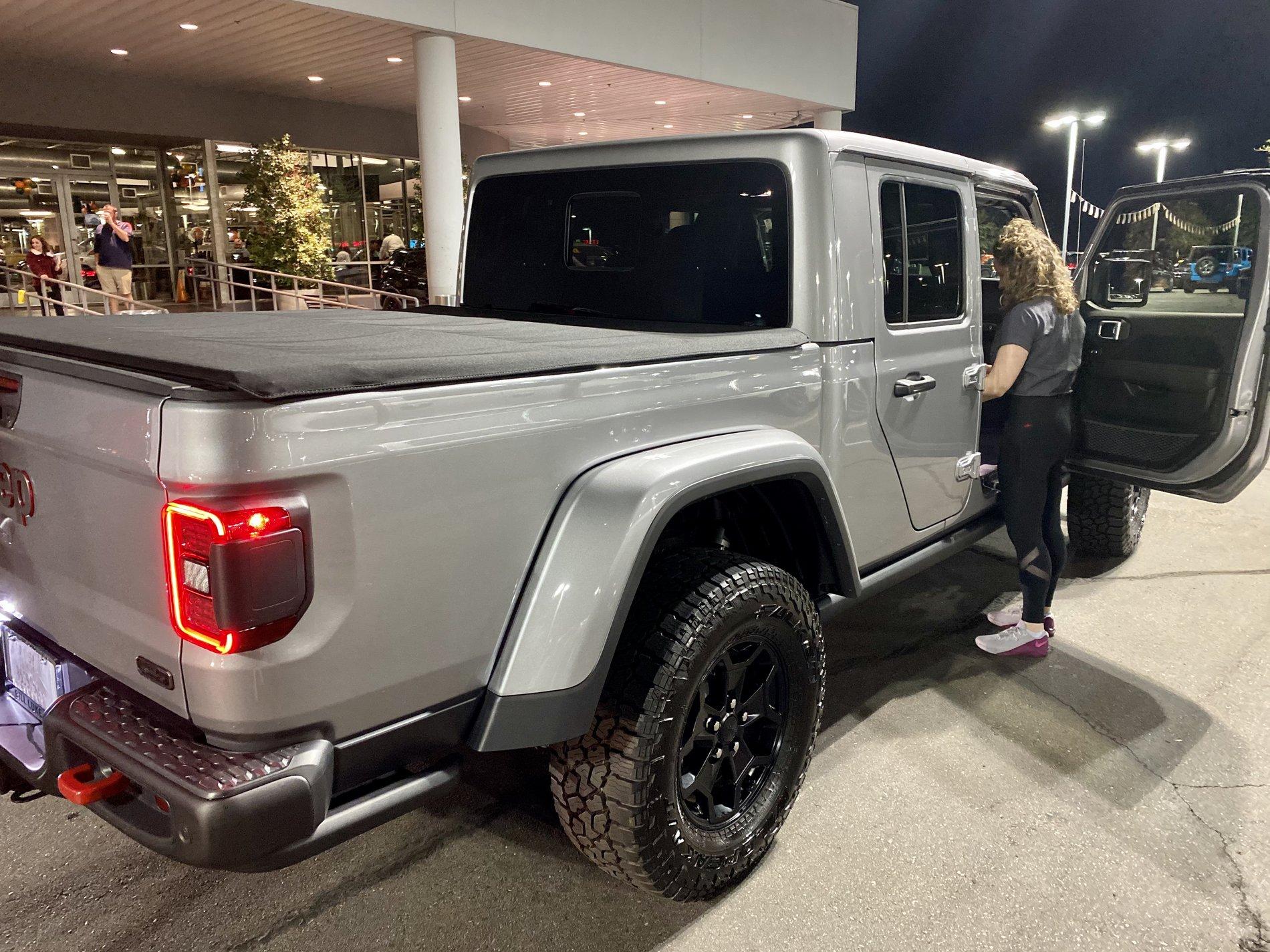 Jeep Gladiator LAUNCH EDITION Gladiator JT Club CA13FAEF-F180-4D1F-89D4-78BA507CA98A