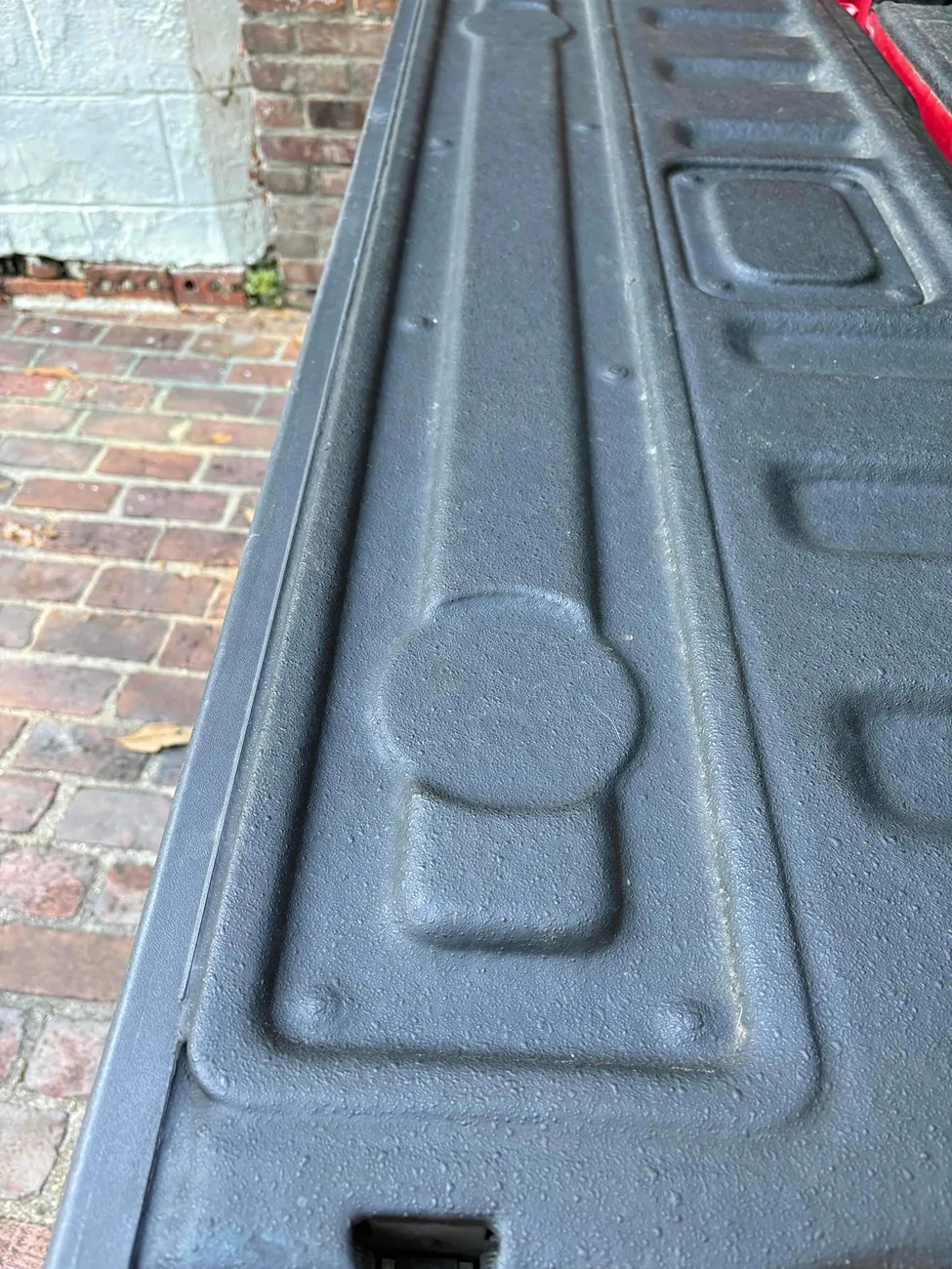 Jeep Gladiator 3rd brake light/bedliner issue IMG_0907