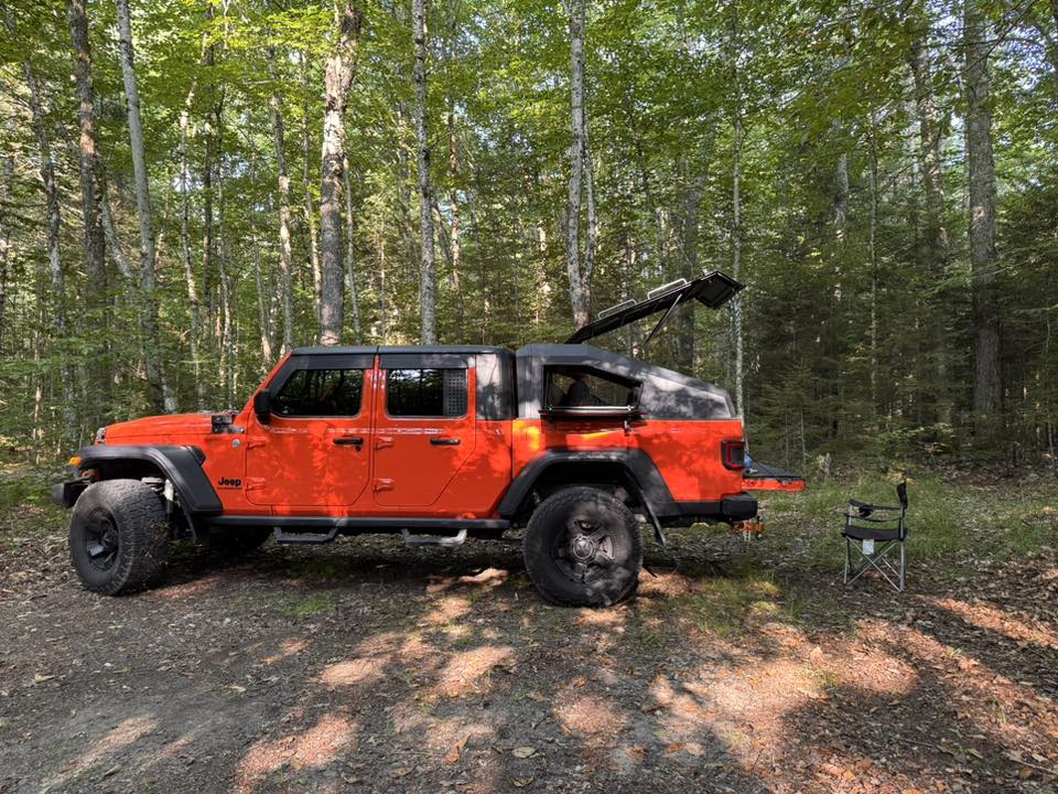 Jeep Gladiator Gaia Shadow Top (fastback style) 515439646_10235272597208594_6873664374335295499_n