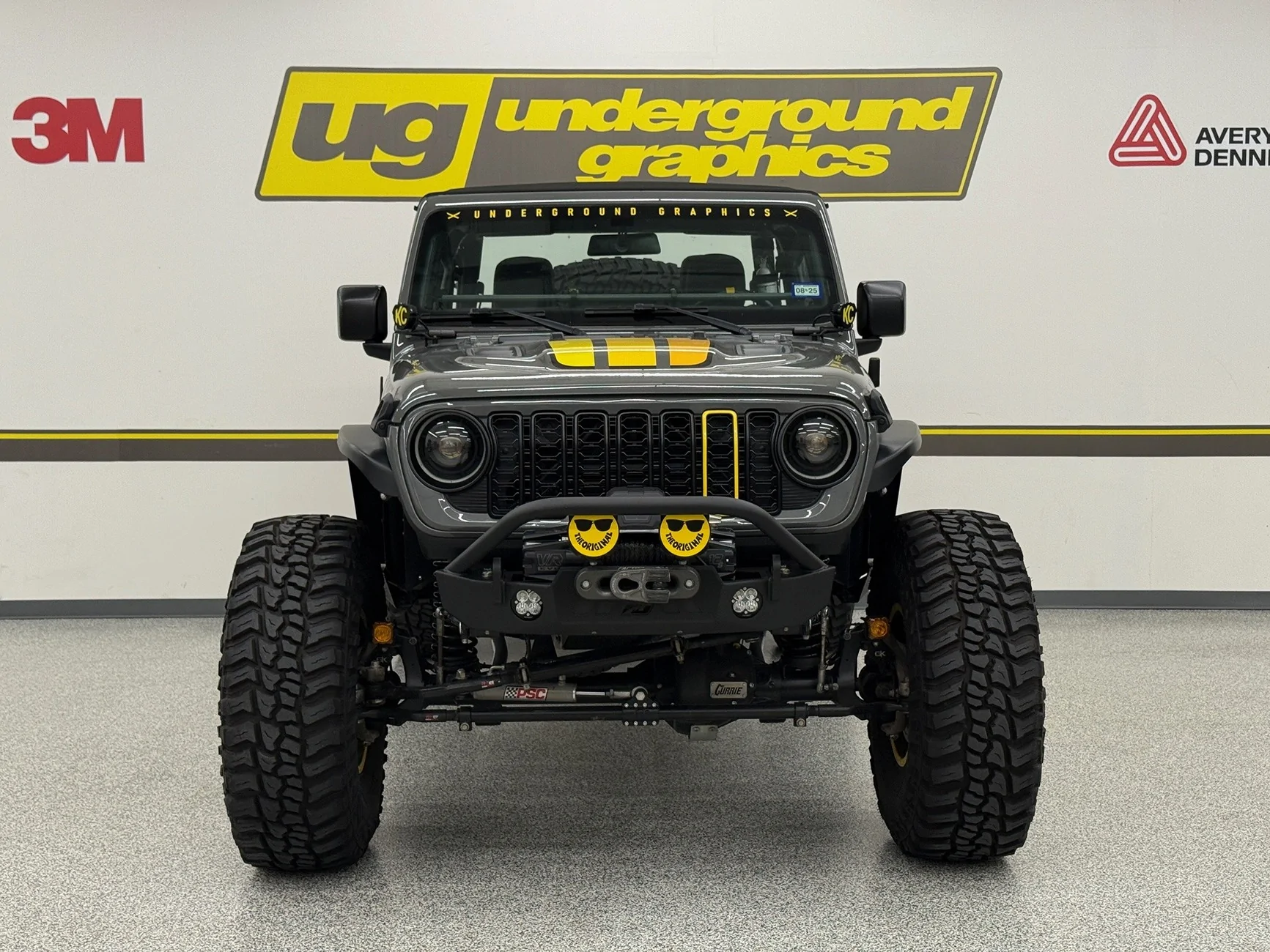 Jeep Gladiator STING GRAY Gladiator JT Club Gladiator front 01