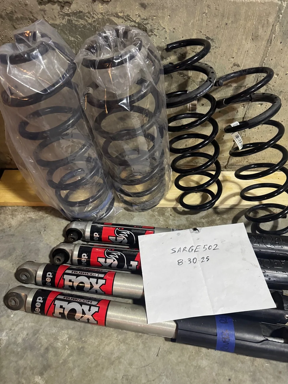 Jeep Gladiator Fox Rubicon Suspension (shocks and springs) IMG_6864
