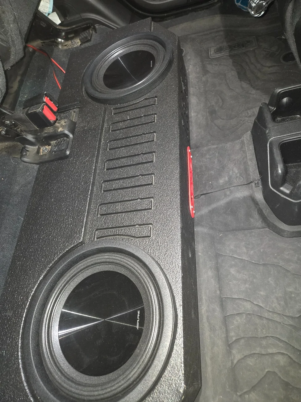 Jeep Gladiator Soundbar and upper dash speakers 20250902_112035