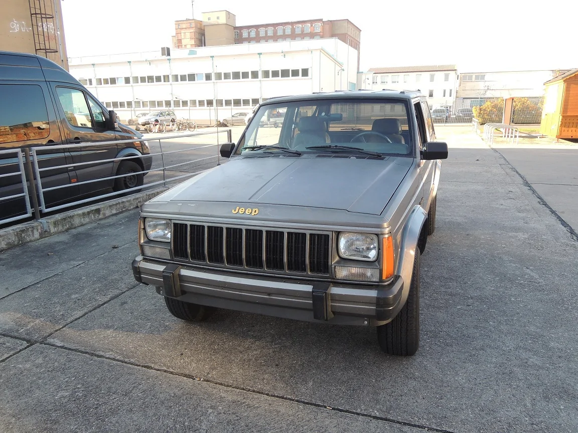 Jeep Gladiator Adding a XJ 1987 4.0 Limited with LPG +spares and getting rid of a 2005 GC Overland 3.0 CRD? DSCN1880