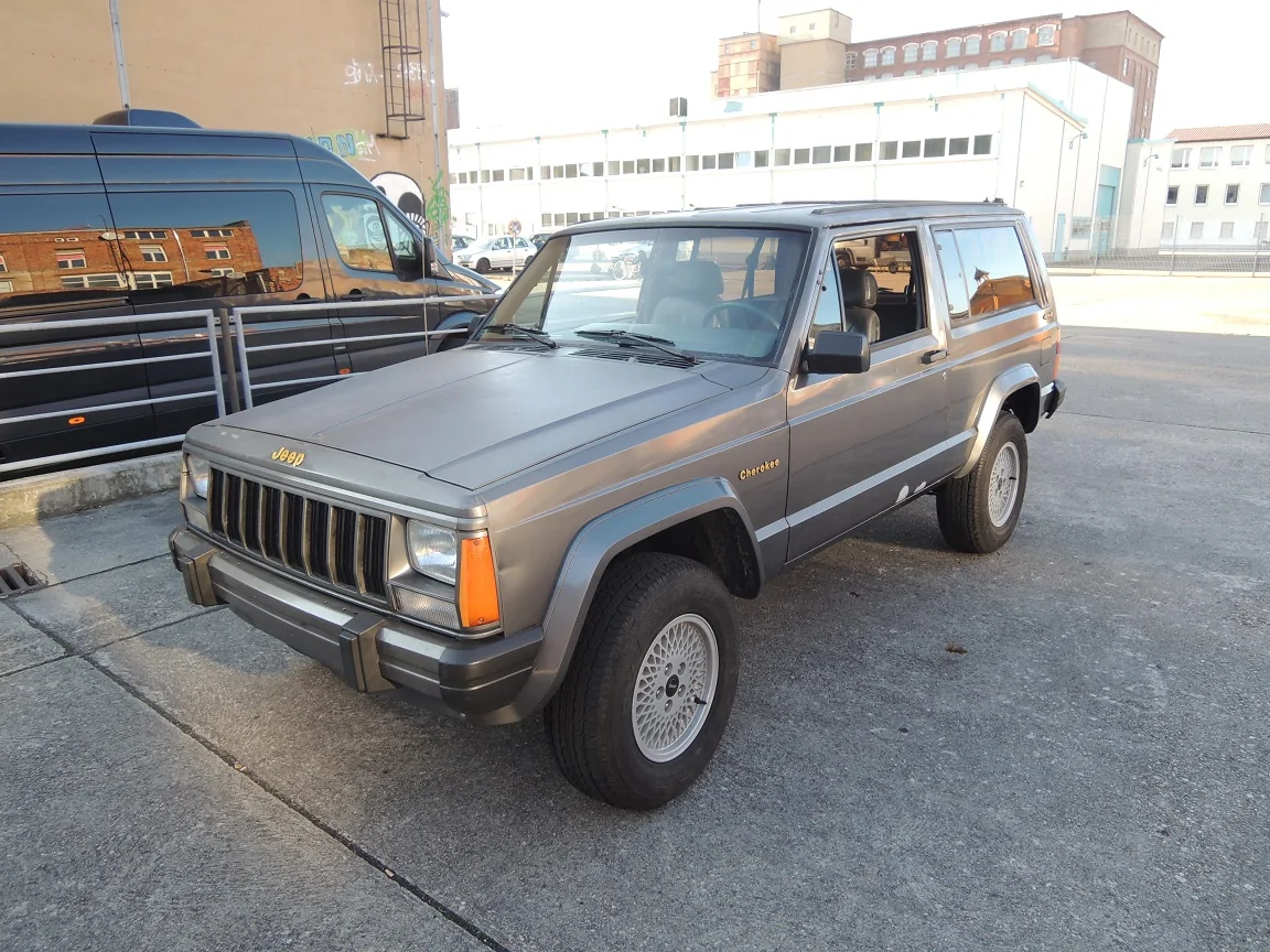 Jeep Gladiator Adding a XJ 1987 4.0 Limited with LPG +spares and getting rid of a 2005 GC Overland 3.0 CRD? DSCN1881