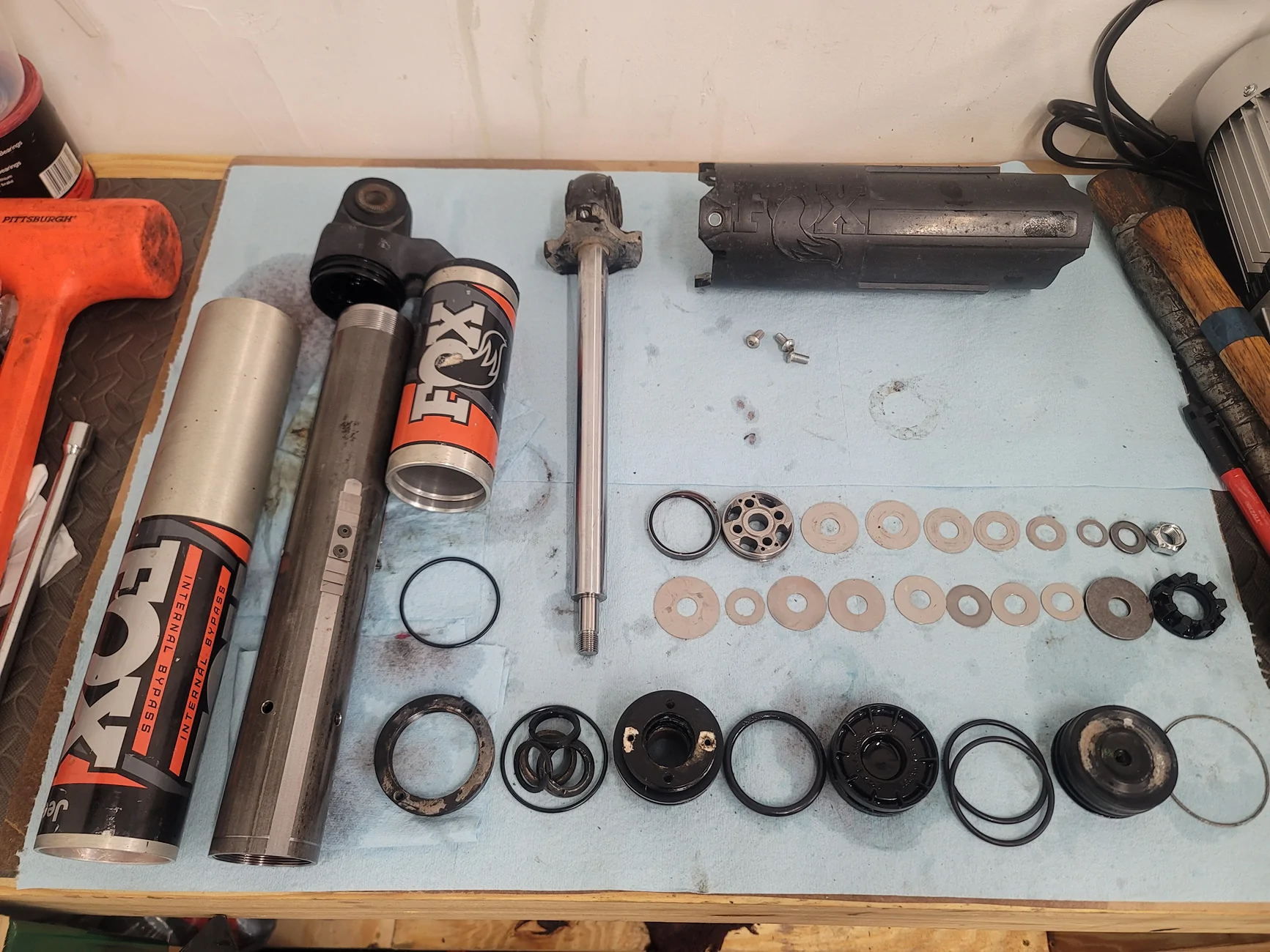 Jeep Gladiator Mojave shock rebuild review 20250825_174124