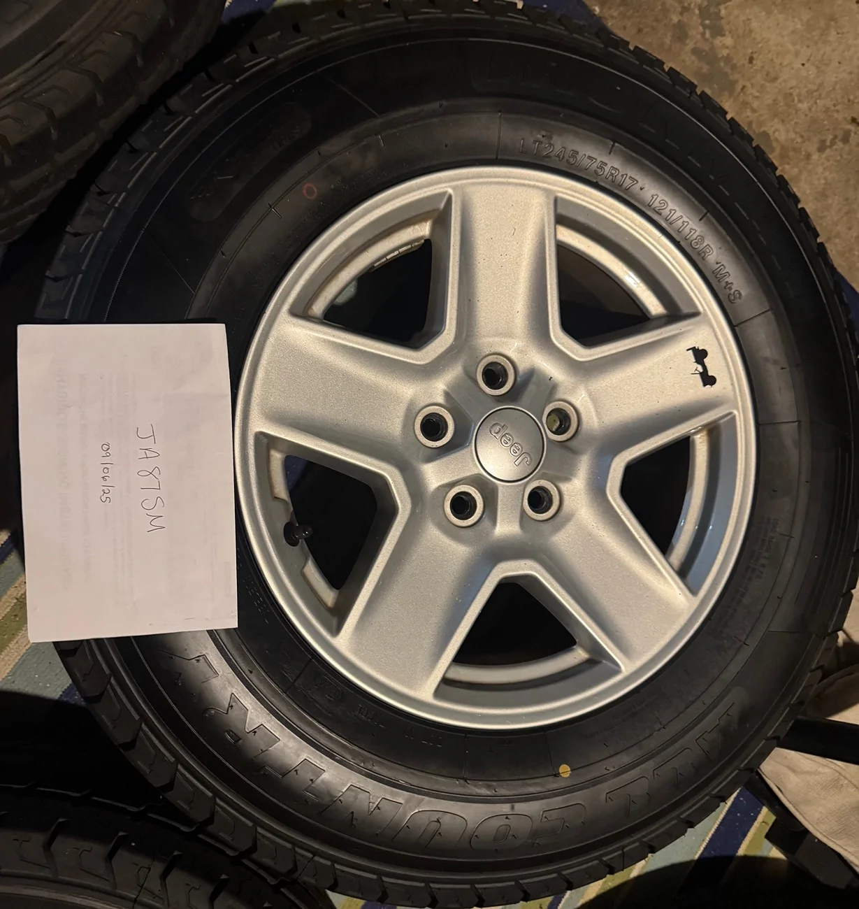 Jeep Gladiator Sport Gladiator Wheels Take offs with spare tpms 245/75r17 IMG_2548