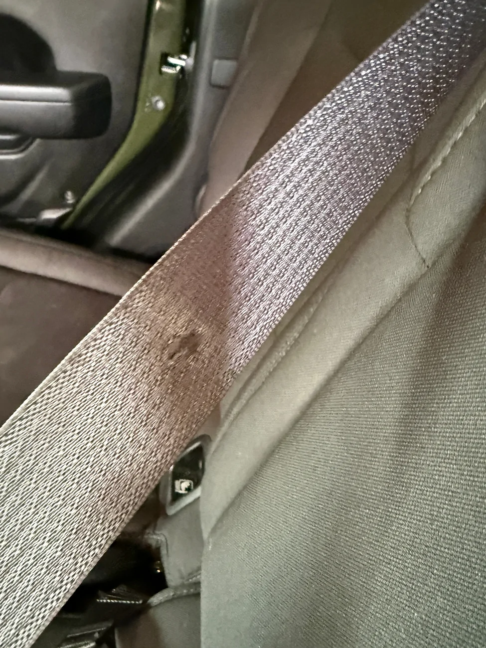 Jeep Gladiator Seatbelt RELATED - this the right subforum? IMG_6173