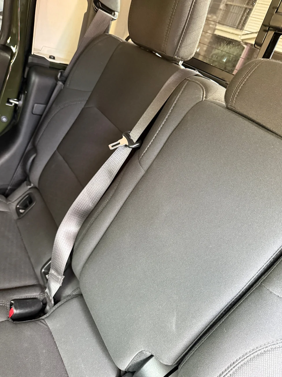 Jeep Gladiator Seatbelt RELATED - this the right subforum? IMG_6171