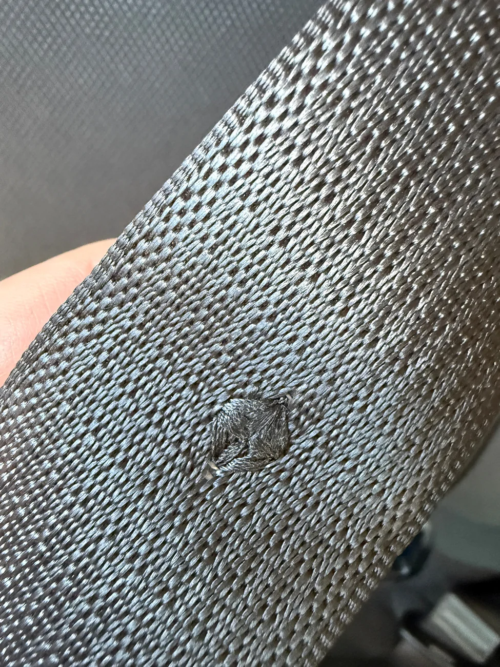 Jeep Gladiator Seatbelt RELATED - this the right subforum? IMG_6206