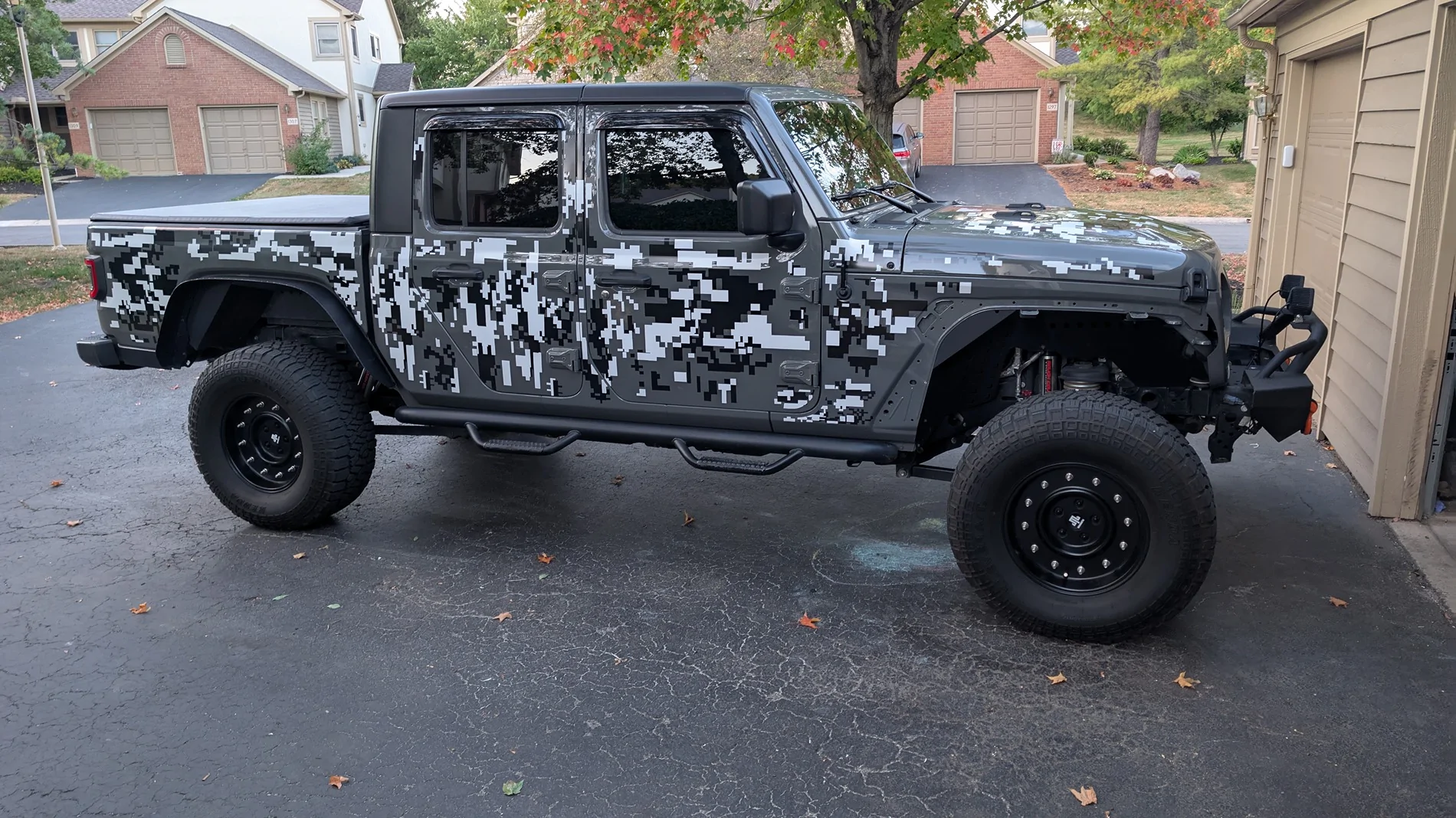 Jeep Gladiator Show your tinted Gladiators and tell us what % percentage tint film PXL_20250907_235152540