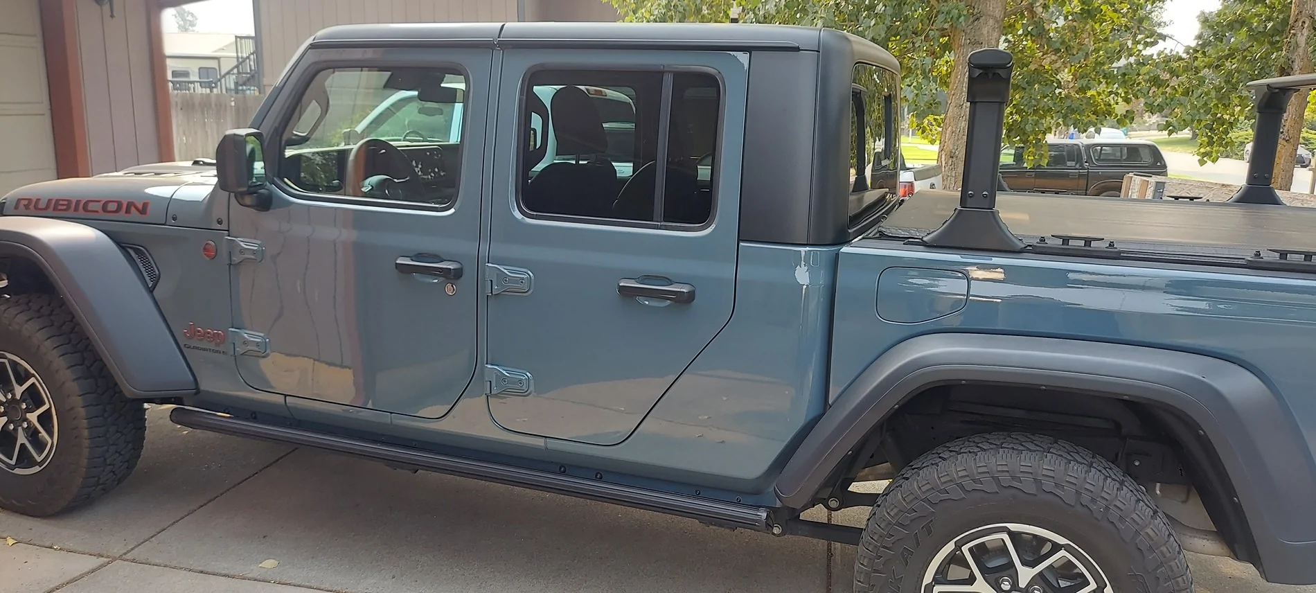Jeep Gladiator Aux switches 20250906_115545